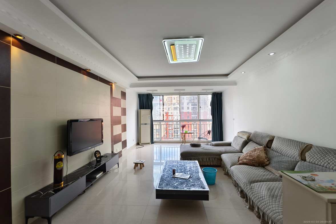 庐山恋 3室2厅1卫 2000.0元/月 庐山恋 3室2厅1卫 2000.0元/月室内图