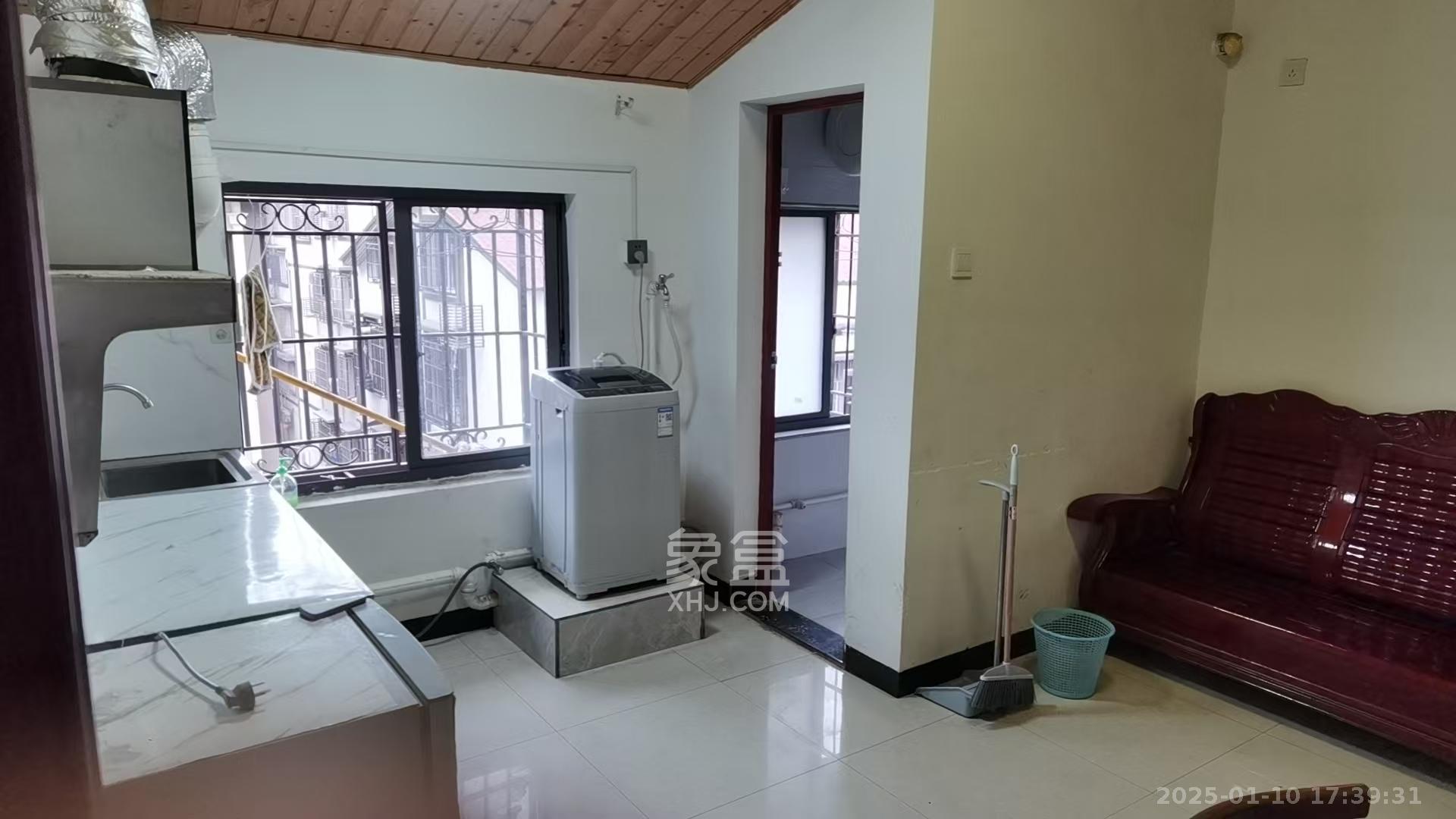 星沙三区 1室1厅1卫 1000.0元/月 星沙三区 1室1厅1卫 1000.0元/月室内图