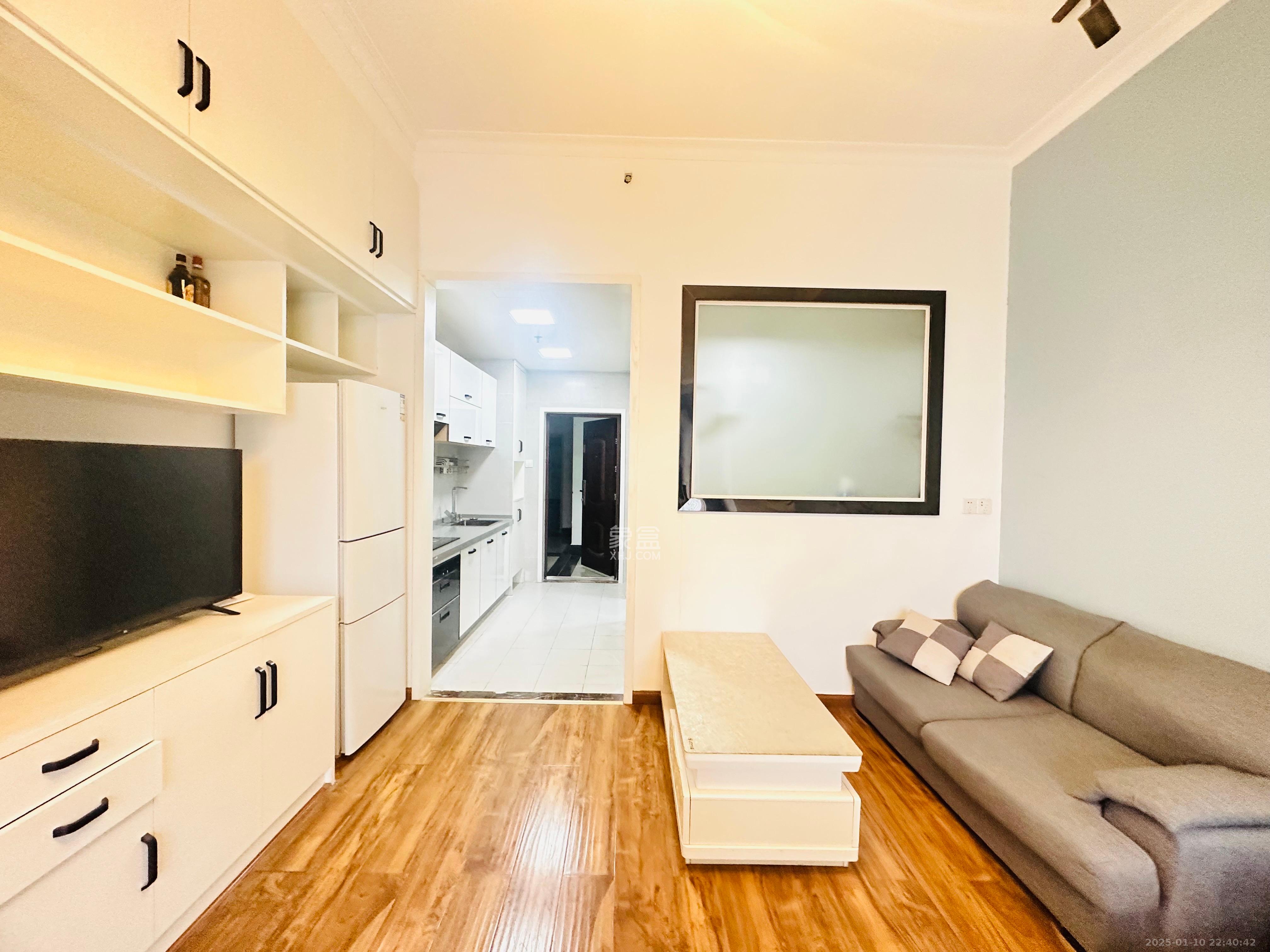 骑龙安置小区  2室2厅1卫    2200.0元/月 骑龙安置小区  2室2厅1卫    2200.0元/月室内图