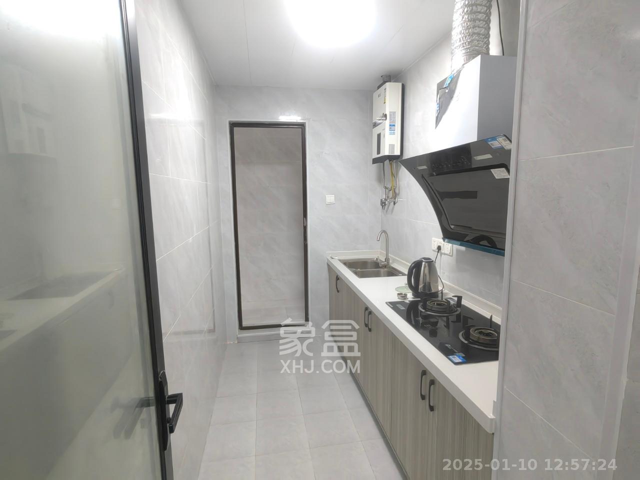 卓越蔚蓝城邦 3室1厅1卫 2000.0元/月 卓越蔚蓝城邦 3室1厅1卫 2000.0元/月室内图