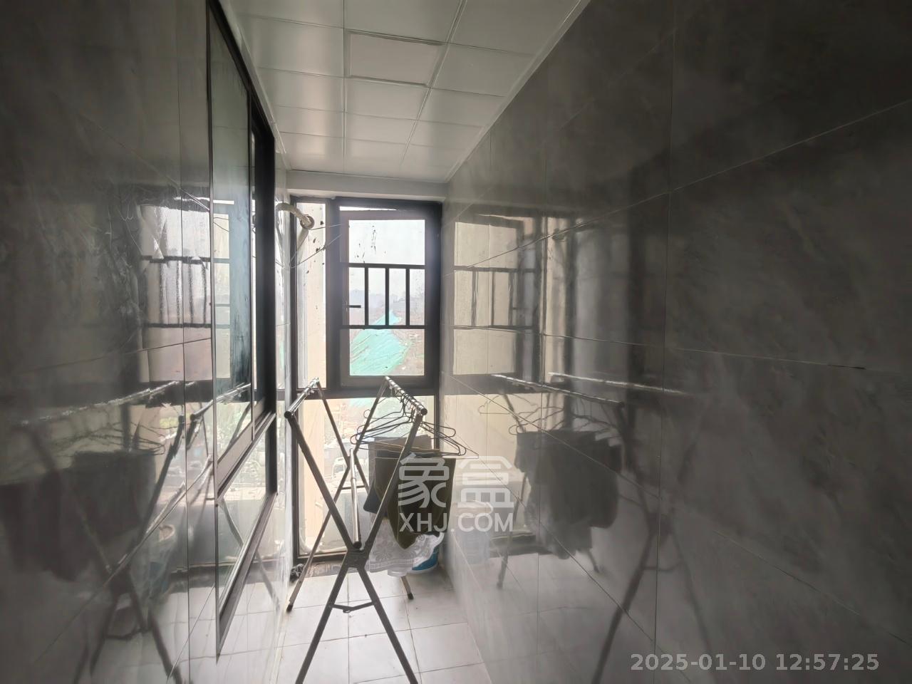 卓越蔚蓝城邦 3室1厅1卫 2000.0元/月 卓越蔚蓝城邦 3室1厅1卫 2000.0元/月室内图