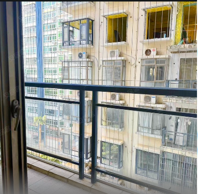 亚洲豪苑南区  3室2厅1卫    120.0万 亚洲豪苑南区  3室2厅1卫    120.0万室内图