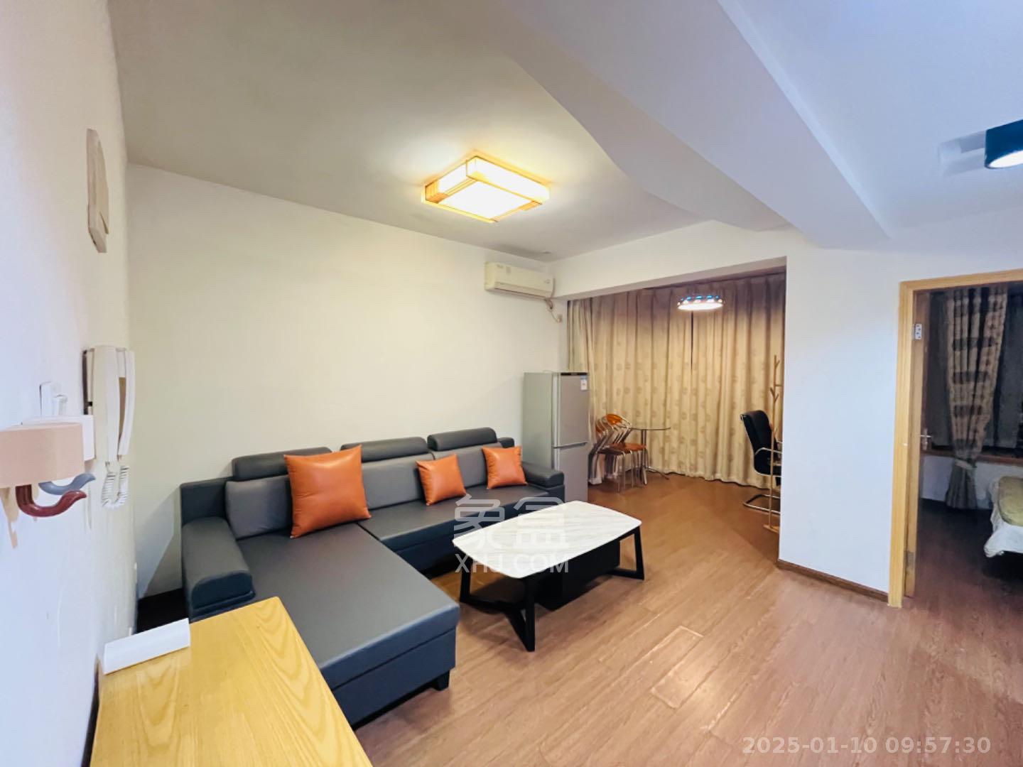 欧园 1室0厅1卫 1800.0元/月 欧园 1室0厅1卫 1800.0元/月室内图