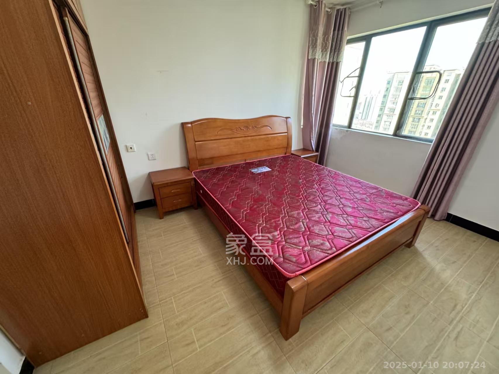 江河东澜湾 3室2厅1卫 2300.0元/月 江河东澜湾 3室2厅1卫 2300.0元/月室内图