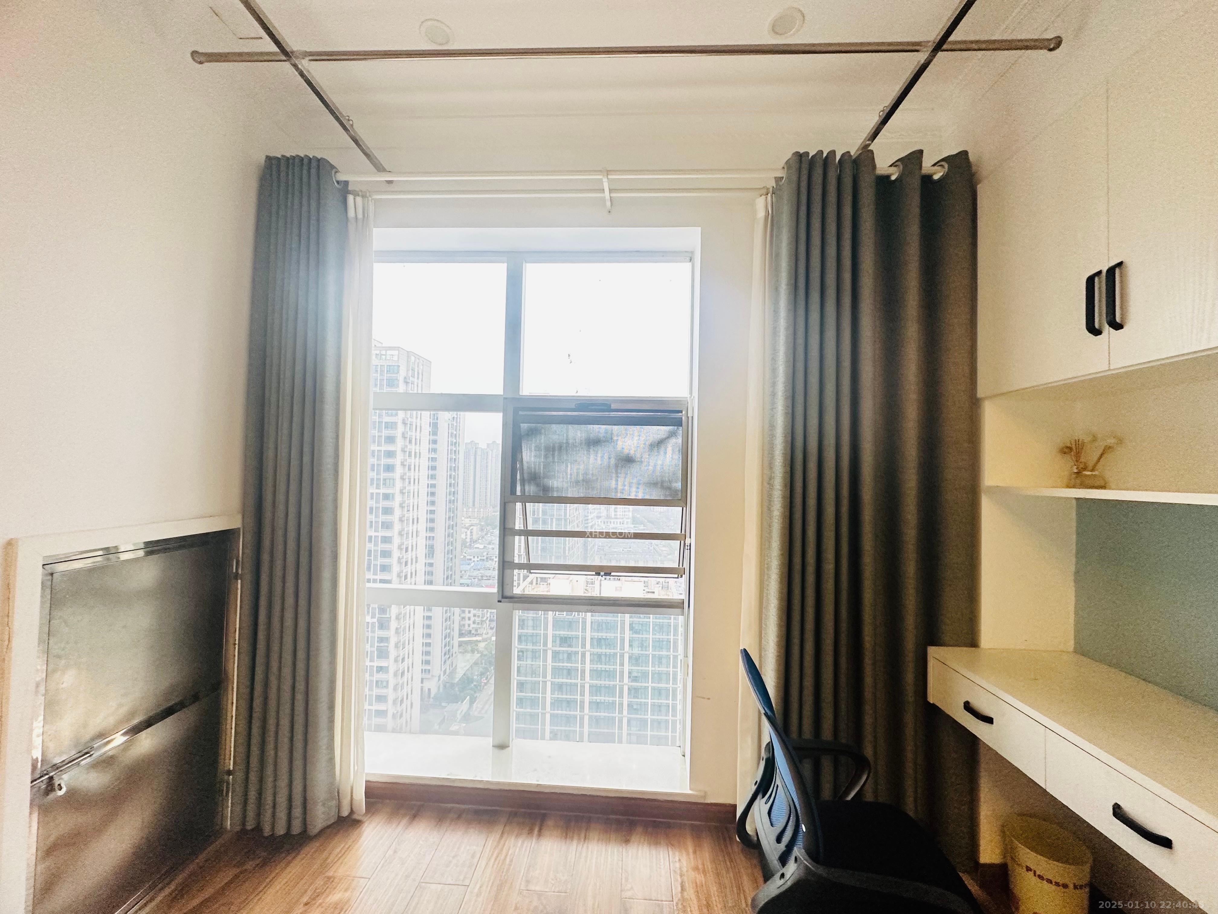 骑龙安置小区  2室2厅1卫    2200.0元/月 骑龙安置小区  2室2厅1卫    2200.0元/月室内图