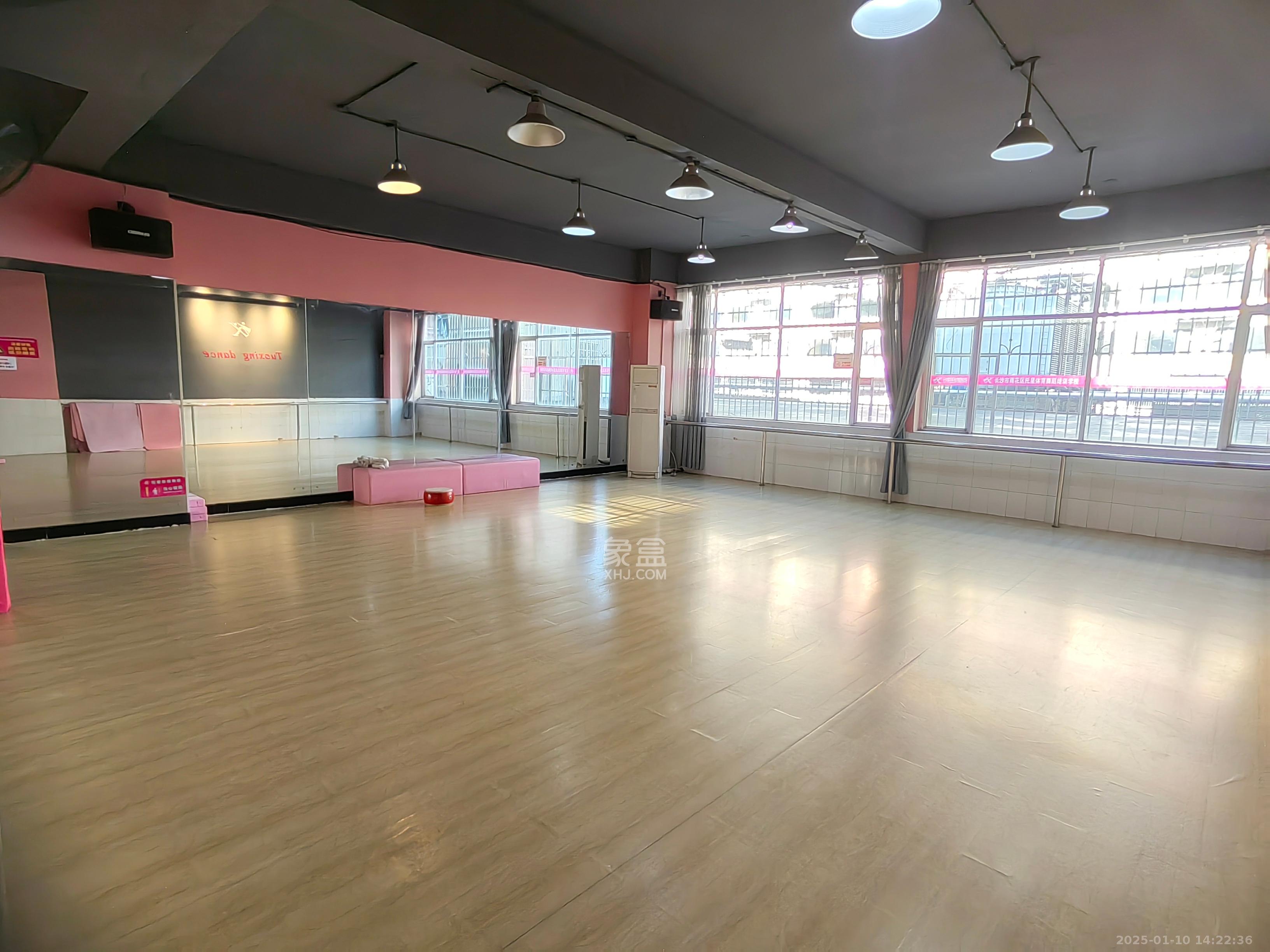 朝阳银座 1室0厅2卫 2800.0元/月 朝阳银座 1室0厅2卫 2800.0元/月室内图