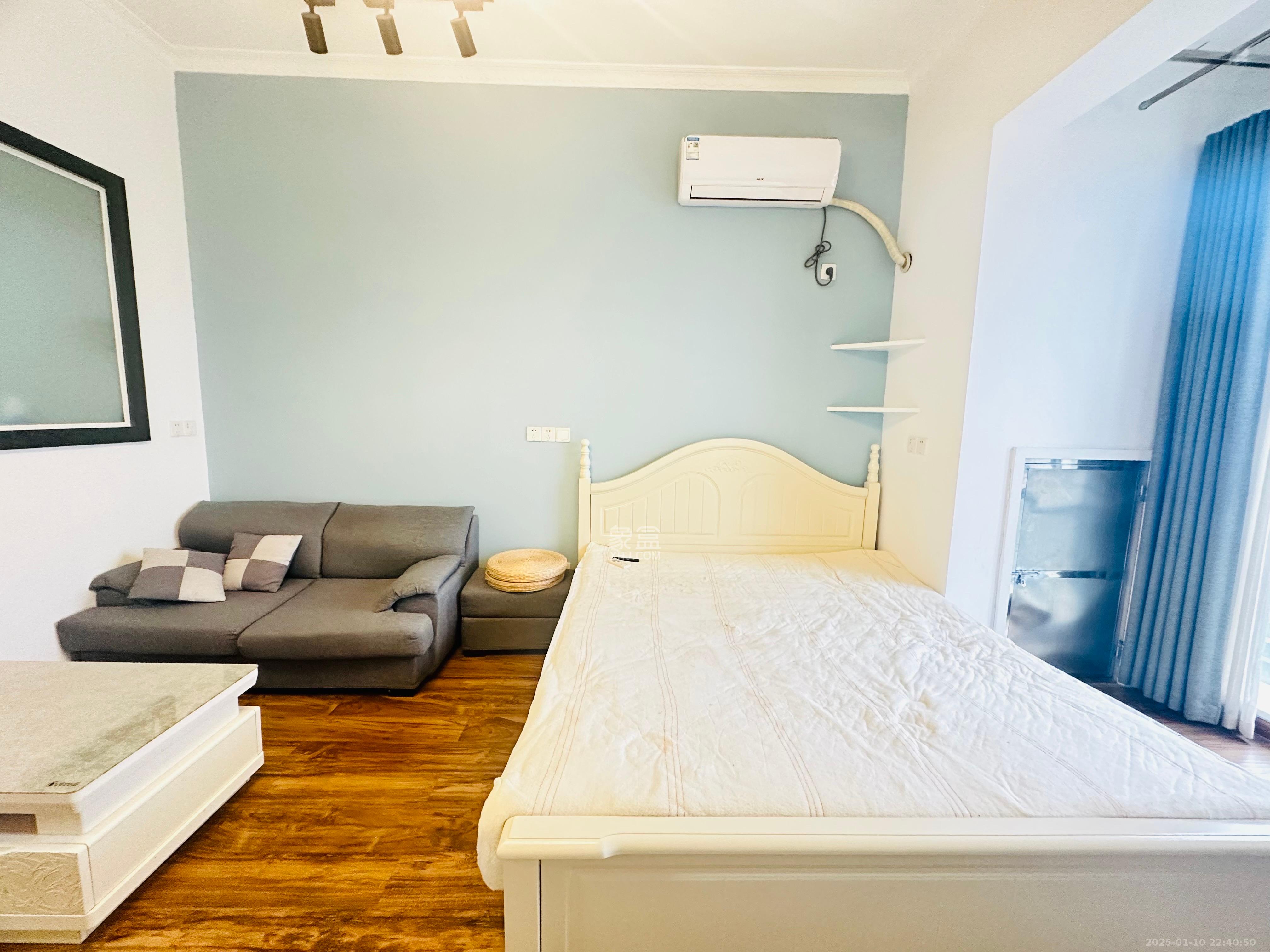 骑龙安置小区  2室2厅1卫    2200.0元/月 骑龙安置小区  2室2厅1卫    2200.0元/月室内图