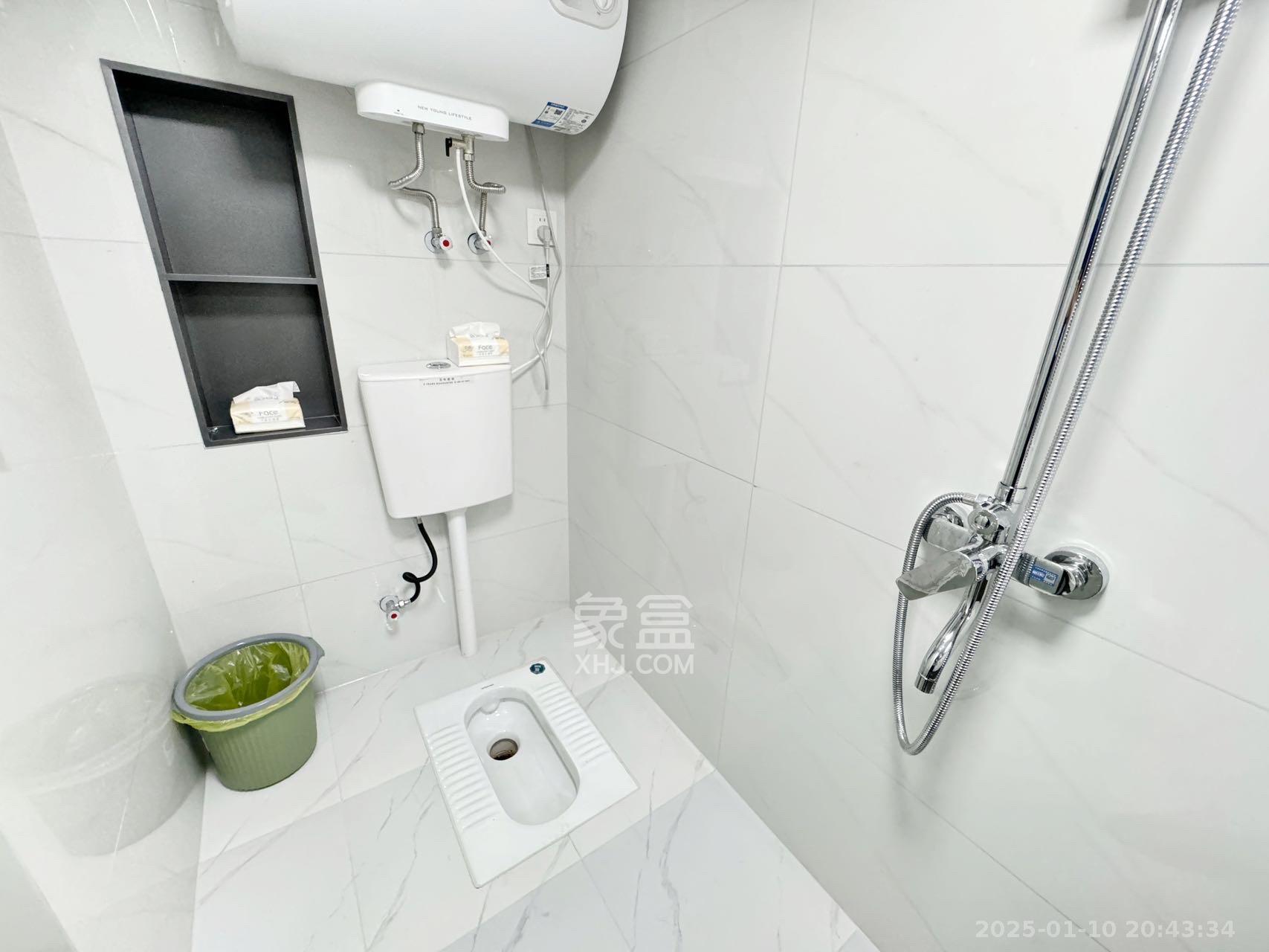 清控湖山雅居北区 1室1厅1卫 1250.0元/月 清控湖山雅居北区 1室1厅1卫 1250.0元/月室内图