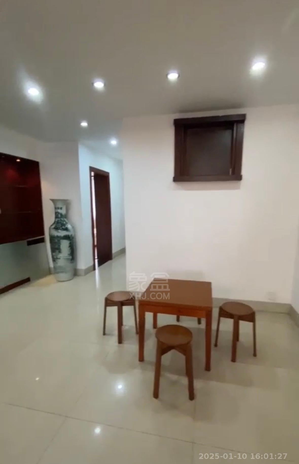 蓝马大厦住宅楼 1室0厅0卫 1000.0元/月 蓝马大厦住宅楼 1室0厅0卫 1000.0元/月室内图