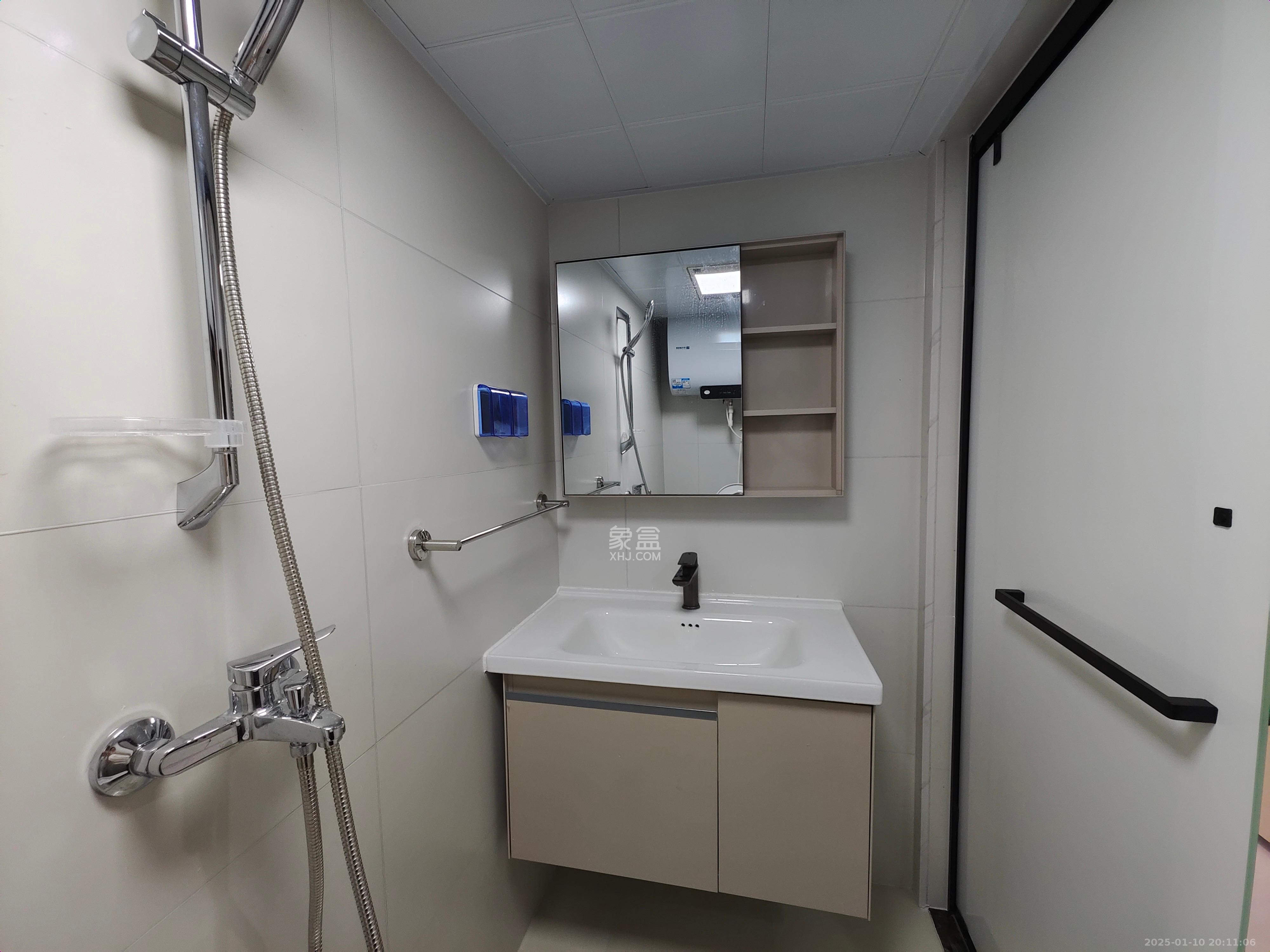 保利天禧EF区 1室1厅1卫 2000.0元/月 保利天禧EF区 1室1厅1卫 2000.0元/月室内图