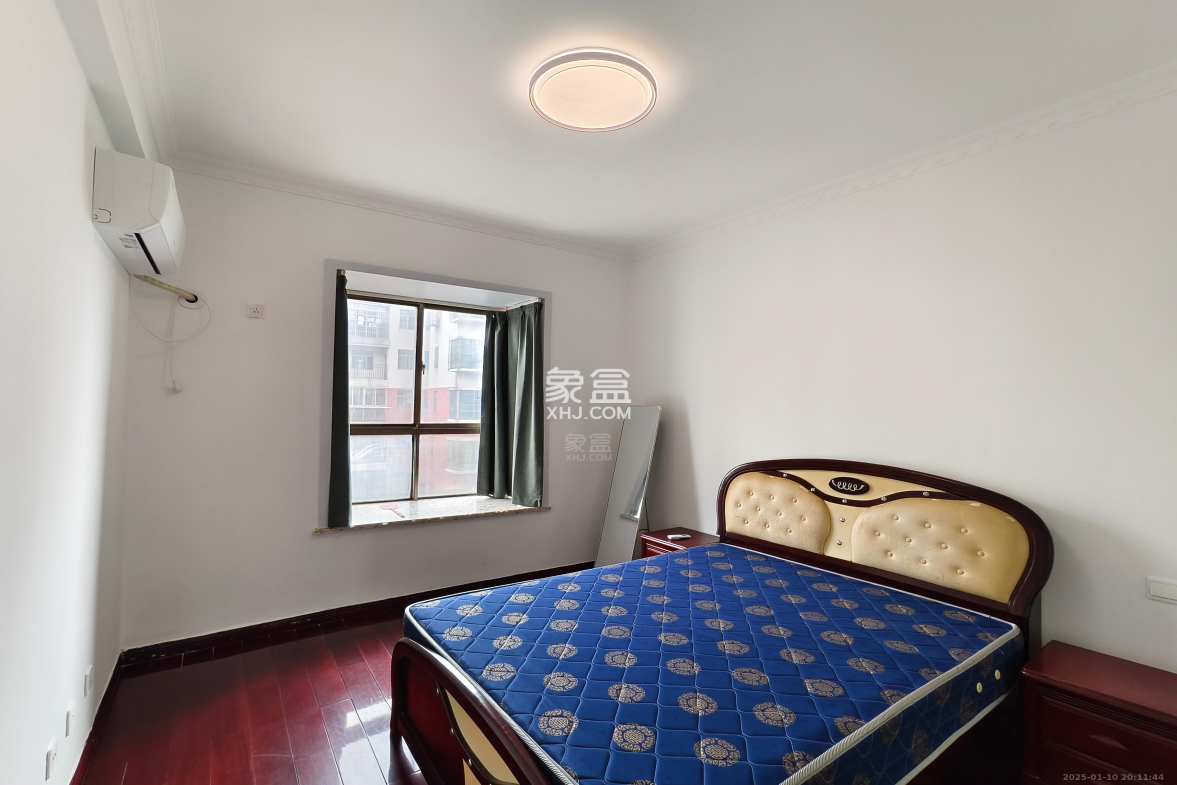 庐山恋 3室2厅1卫 2000.0元/月 庐山恋 3室2厅1卫 2000.0元/月室内图