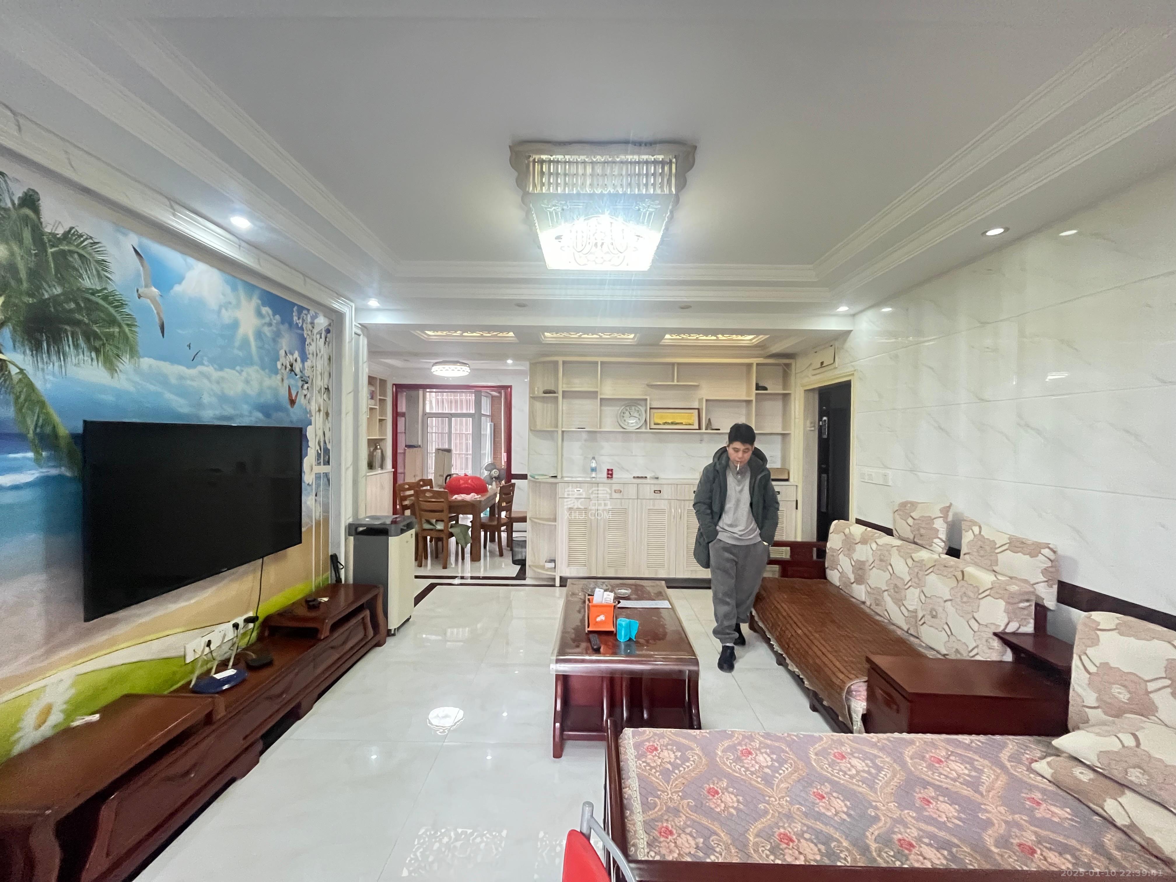 柏家塘小区  1室1厅1卫    2000.0元/月 柏家塘小区  1室1厅1卫    2000.0元/月室内图1