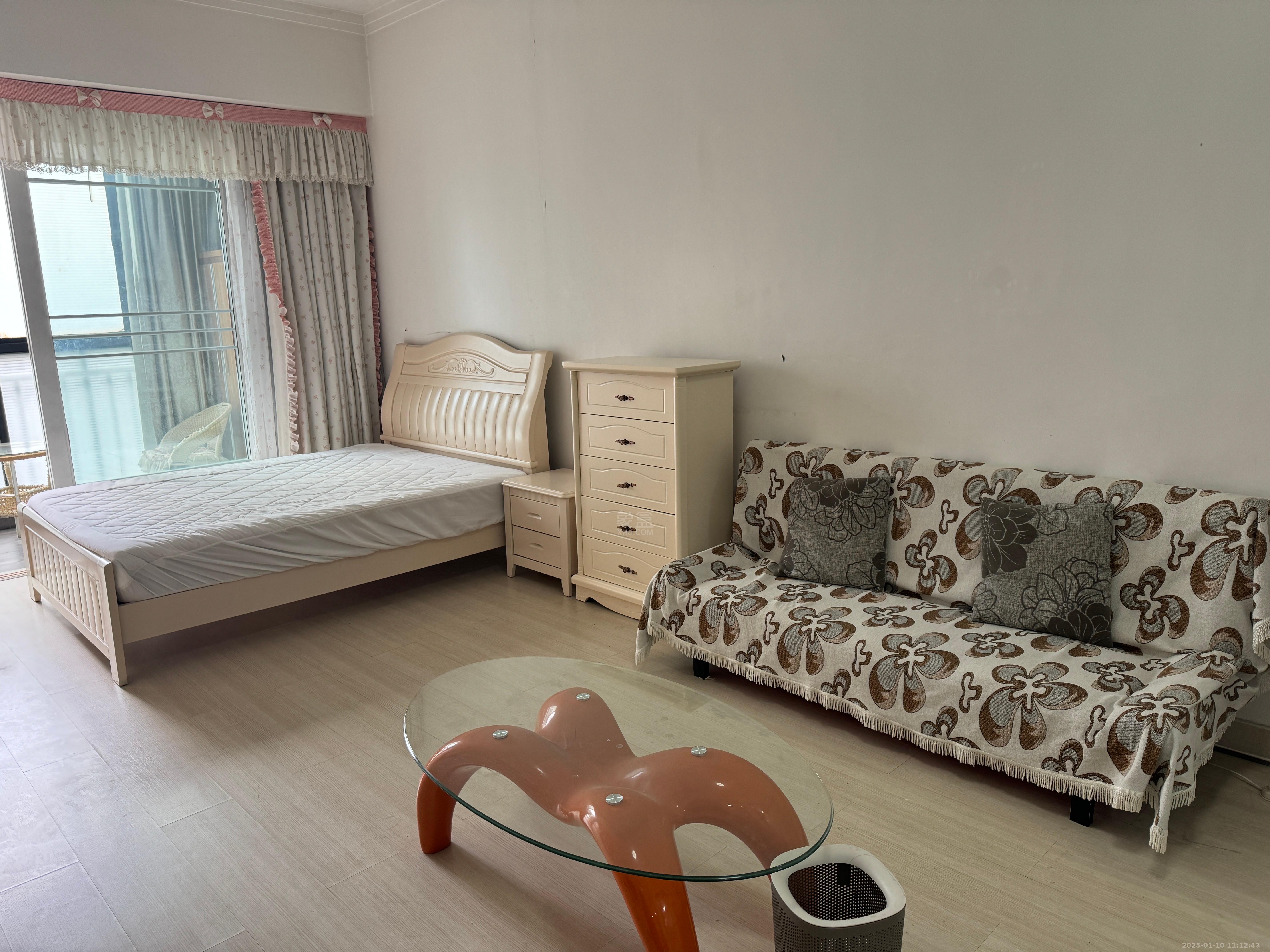 水岸春天 1室1厅1卫 1400.0元/月 水岸春天 1室1厅1卫 1400.0元/月室内图