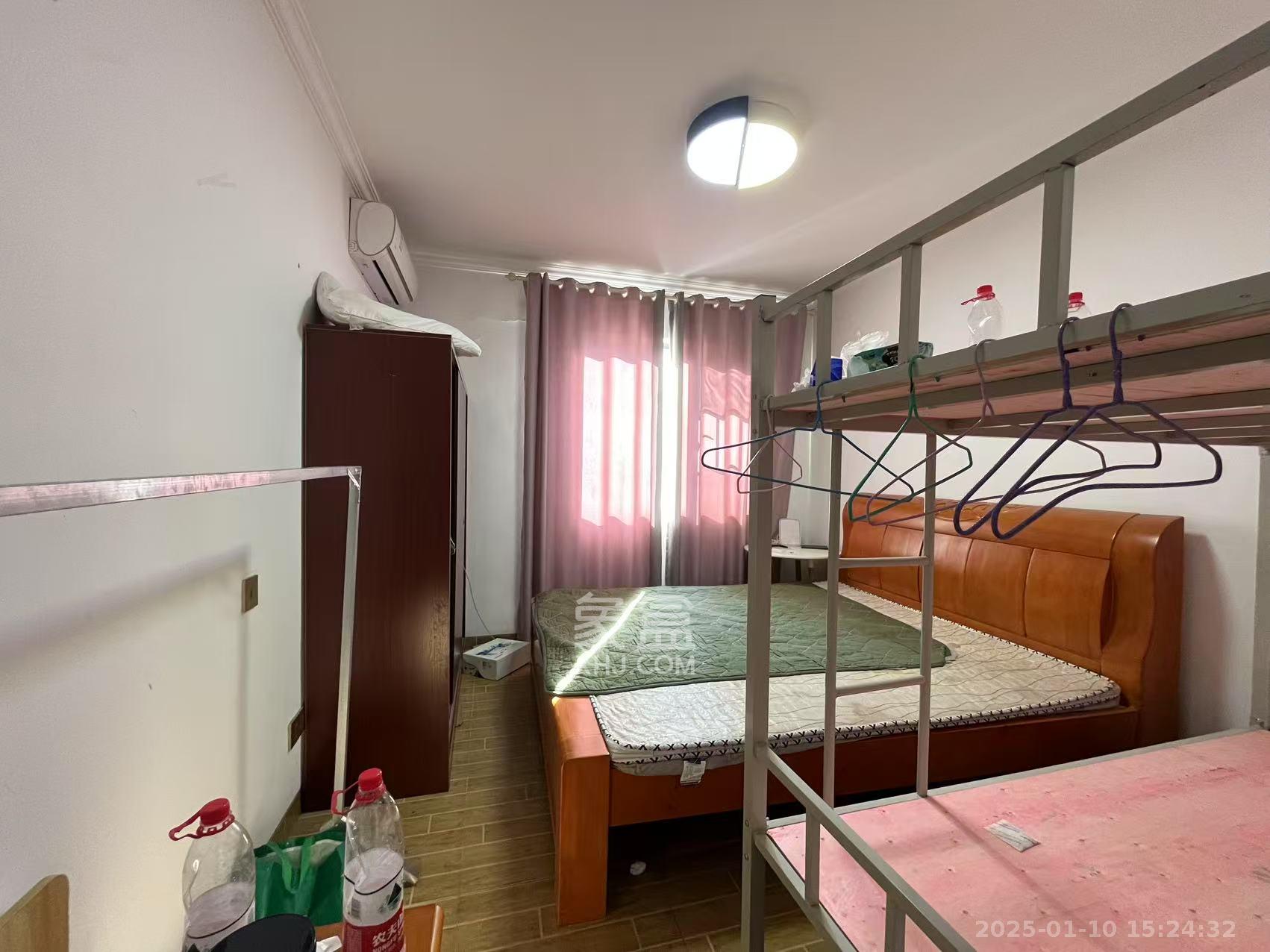 荣盛花语书苑 3室2厅2卫 3200.0元/月 荣盛花语书苑 3室2厅2卫 3200.0元/月室内图