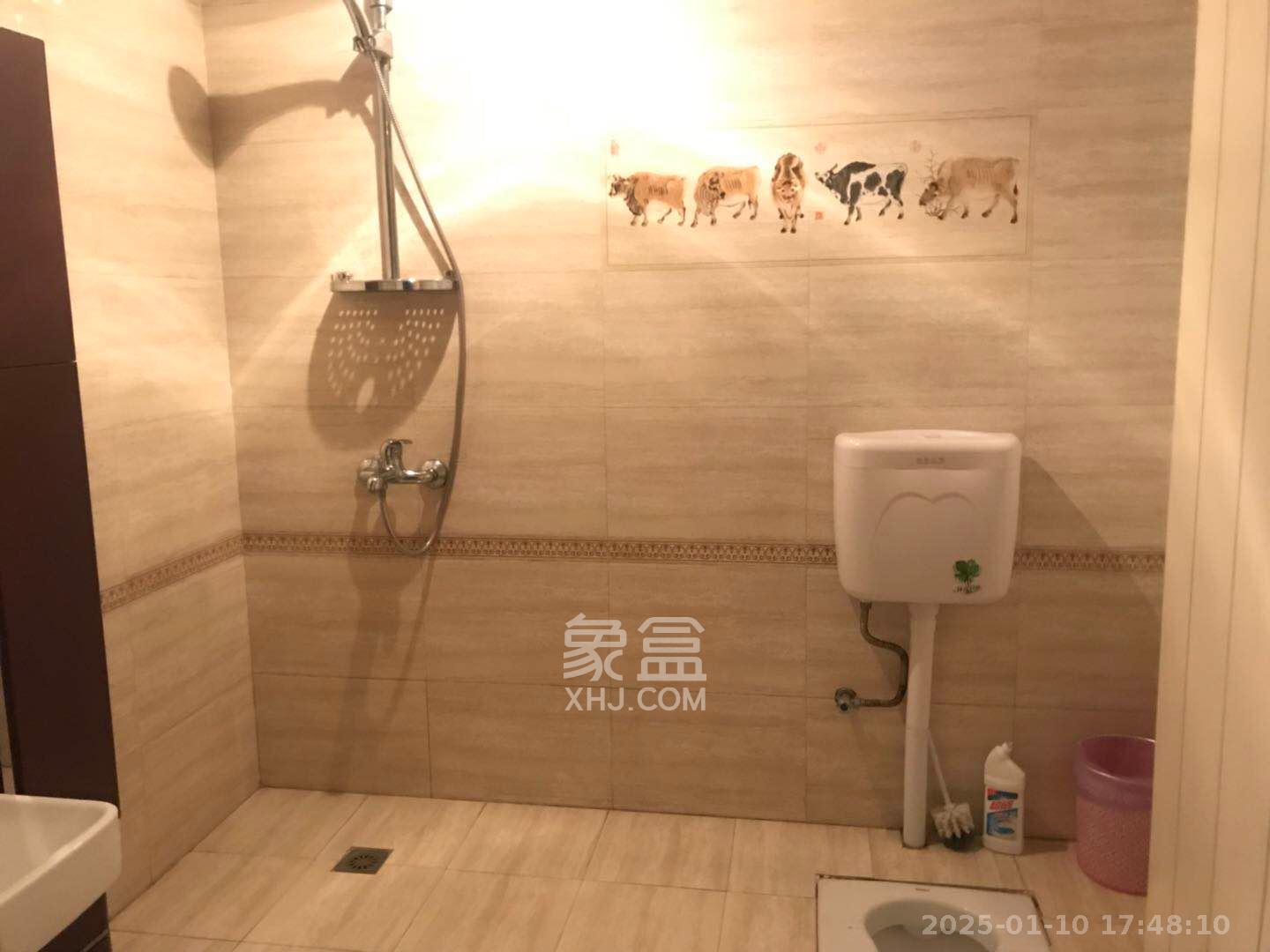 华雅花园 3室2厅1卫 3500.0元/月 华雅花园 3室2厅1卫 3500.0元/月室内图