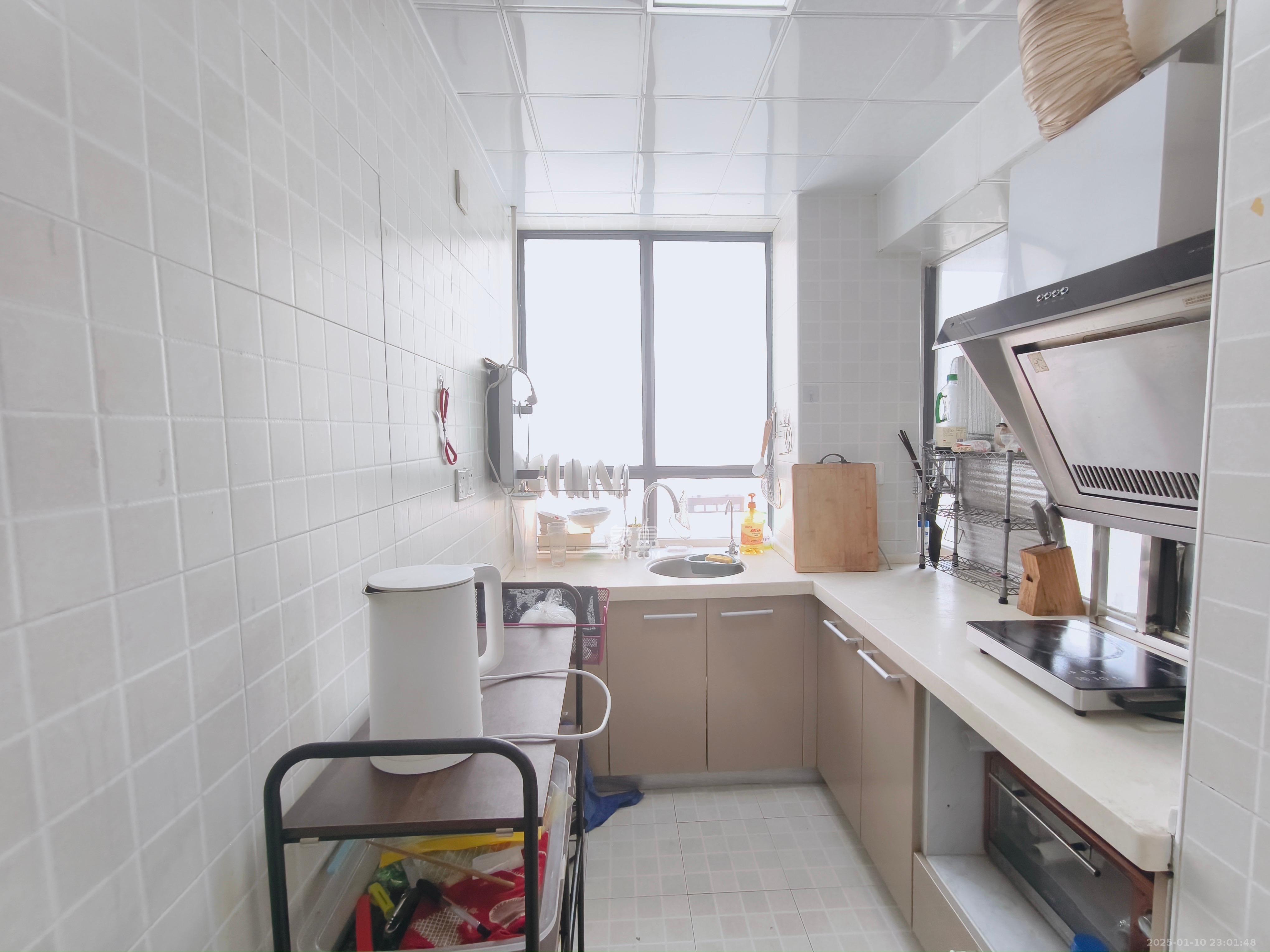 八家湾小区 1室0厅0卫 2400.0元/月 八家湾小区 1室0厅0卫 2400.0元/月室内图