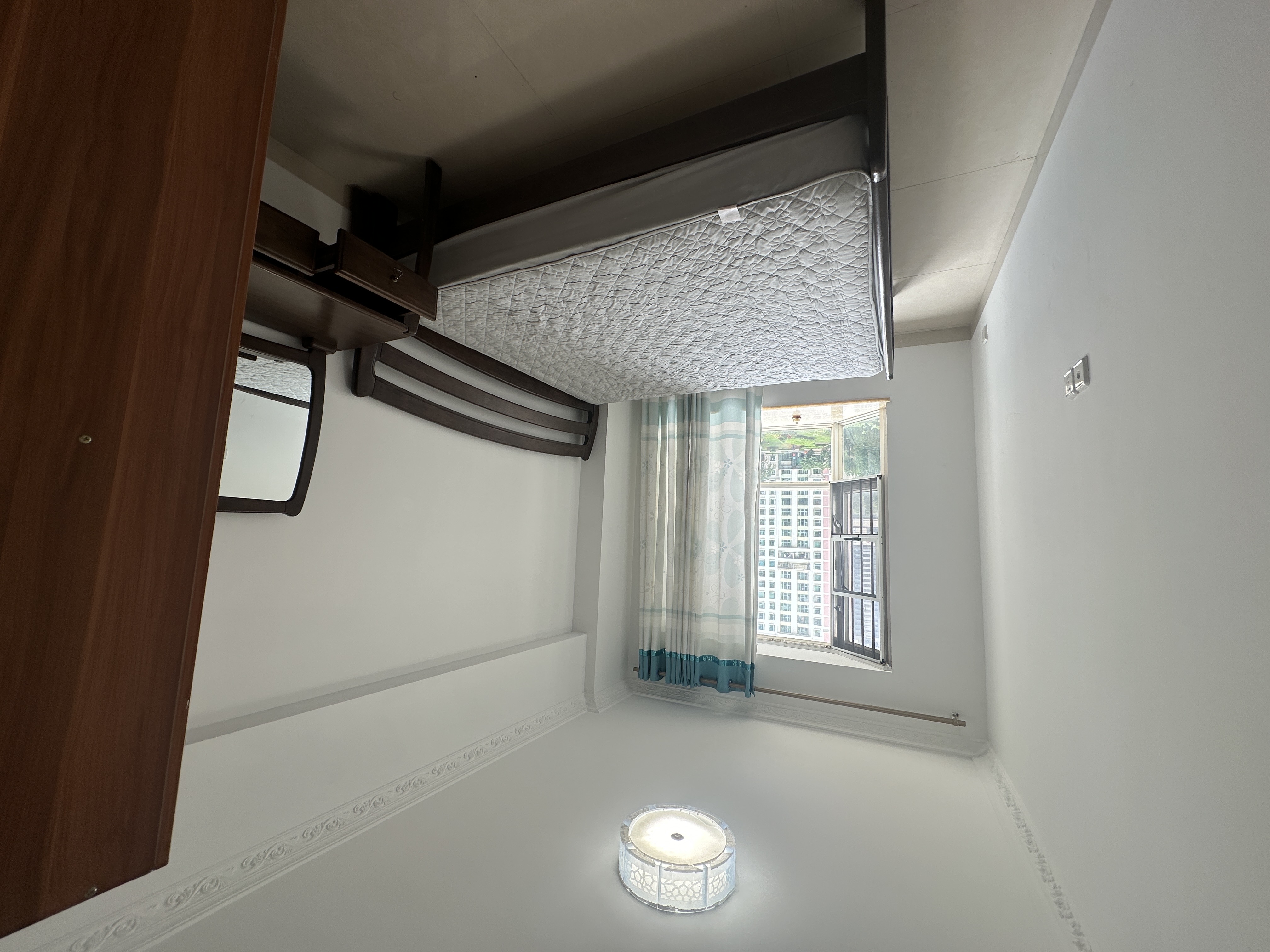 置地花园 4室2厅2卫 235.0万 置地花园 4室2厅2卫 235.0万客厅