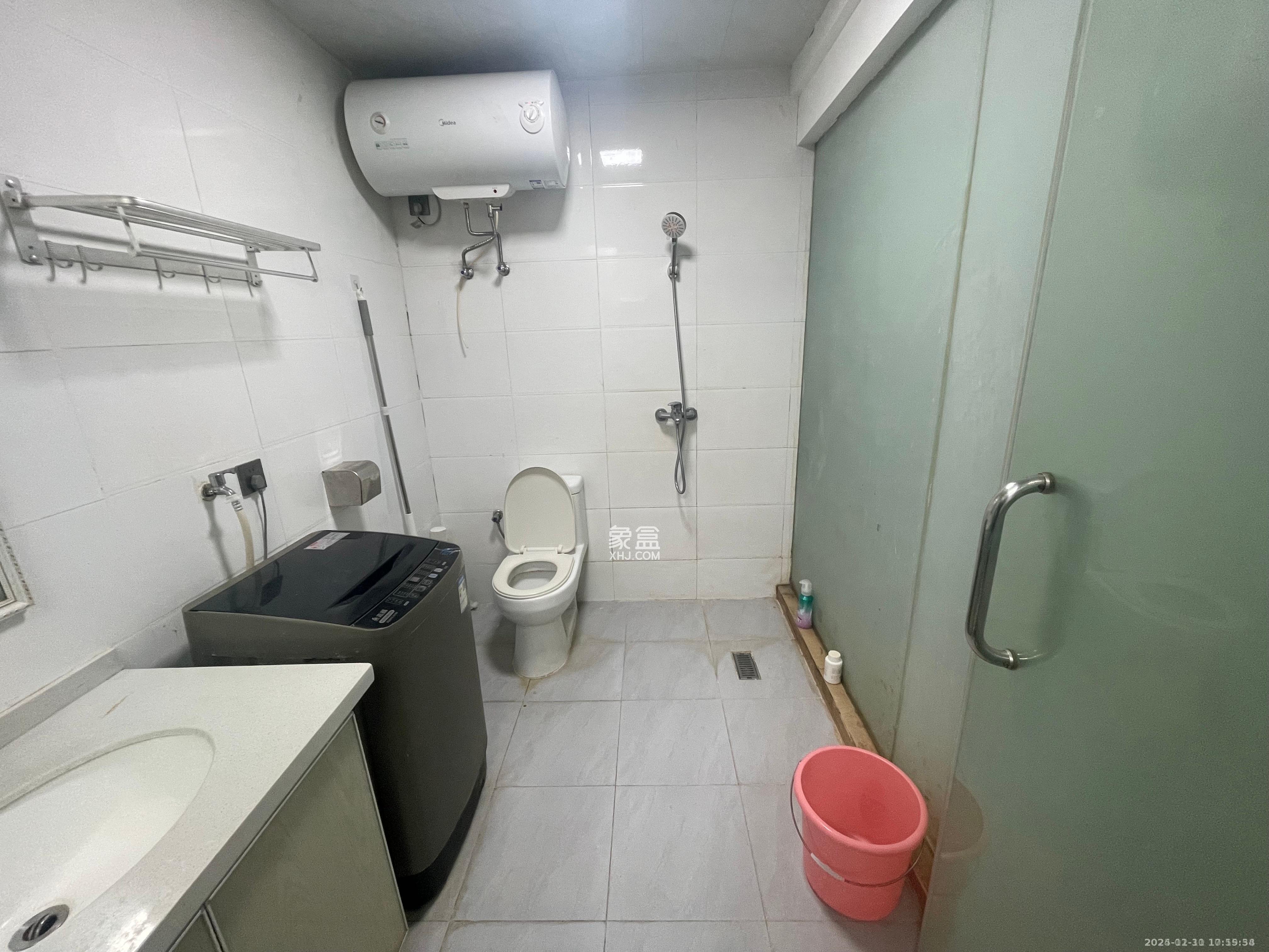 恒大金融广场 1室1厅1卫 1600.0元/月 恒大金融广场 1室1厅1卫 1600.0元/月室内图