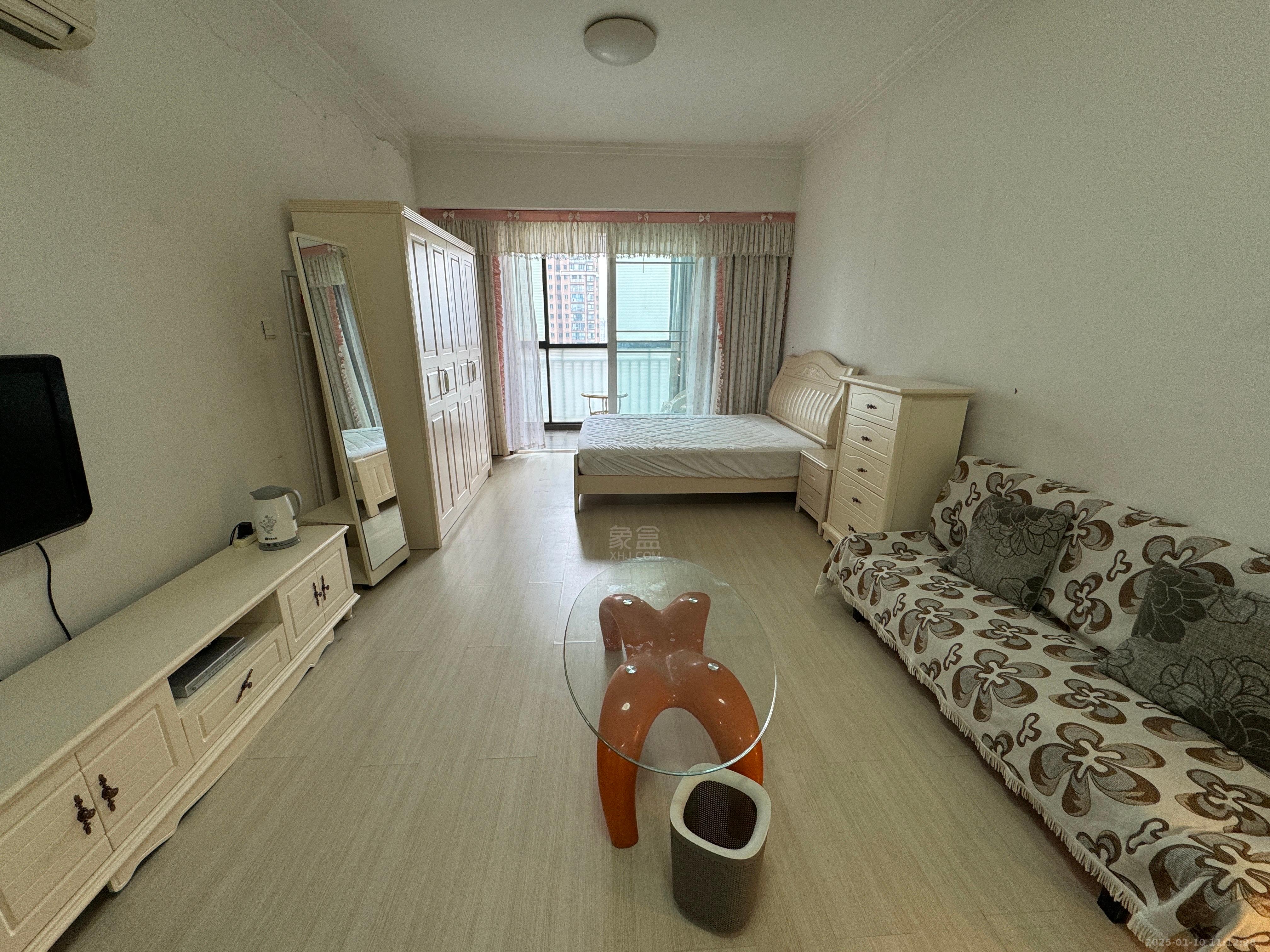 水岸春天 1室1厅1卫 1400.0元/月 水岸春天 1室1厅1卫 1400.0元/月室内图