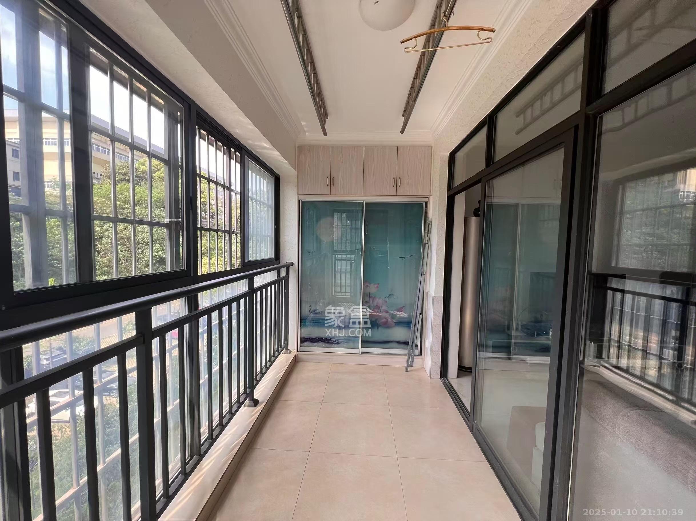 优山美地 4室2厅2卫 3200.0元/月 优山美地 4室2厅2卫 3200.0元/月室内图