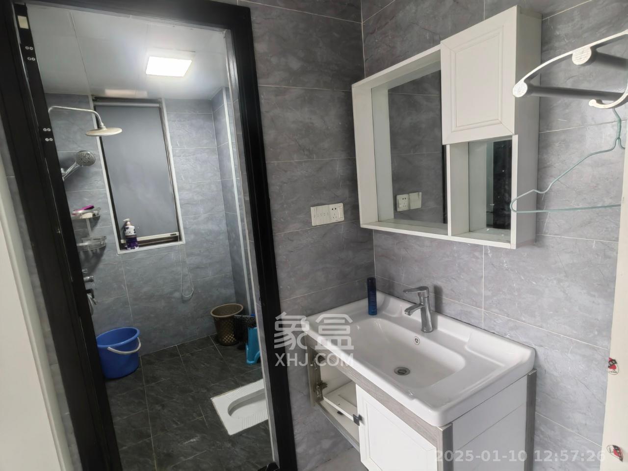 卓越蔚蓝城邦 3室1厅1卫 2000.0元/月 卓越蔚蓝城邦 3室1厅1卫 2000.0元/月室内图