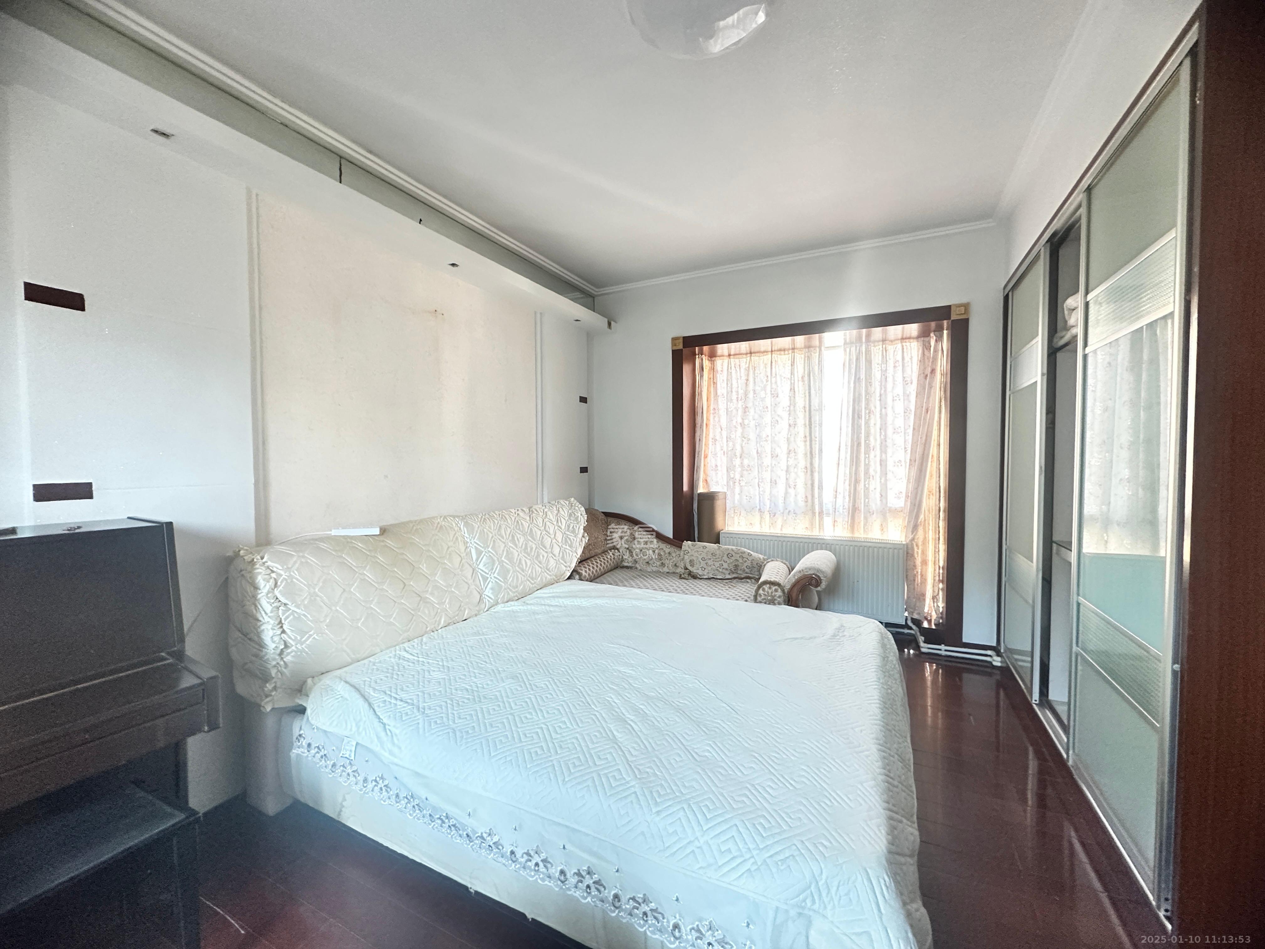 圣爵菲斯 4室2厅2卫 3500.0元/月 圣爵菲斯 4室2厅2卫 3500.0元/月室内图