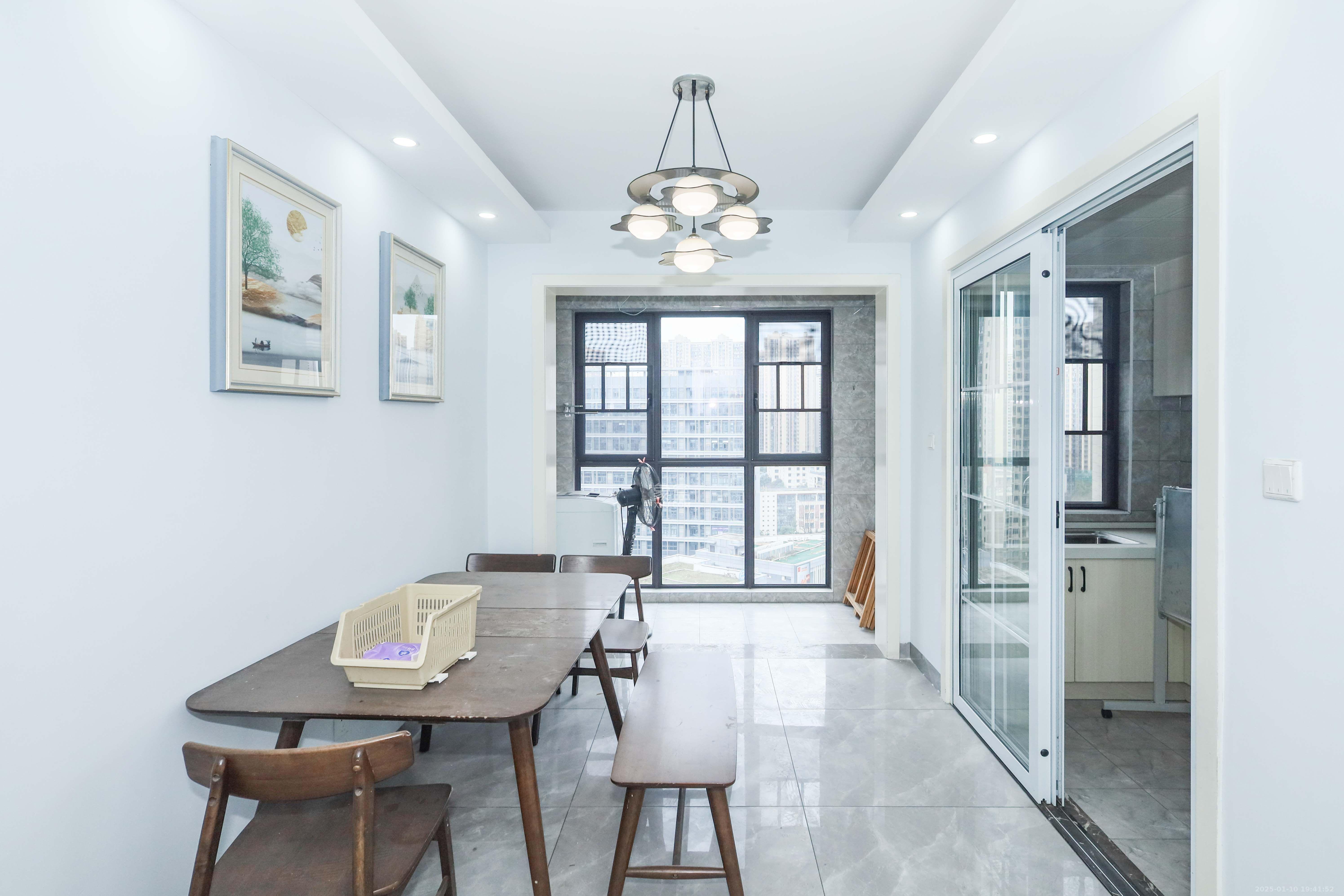 中国铁建梅溪青秀二期 4室2厅2卫 3000.0元/月 中国铁建梅溪青秀二期 4室2厅2卫 3000.0元/月室内图