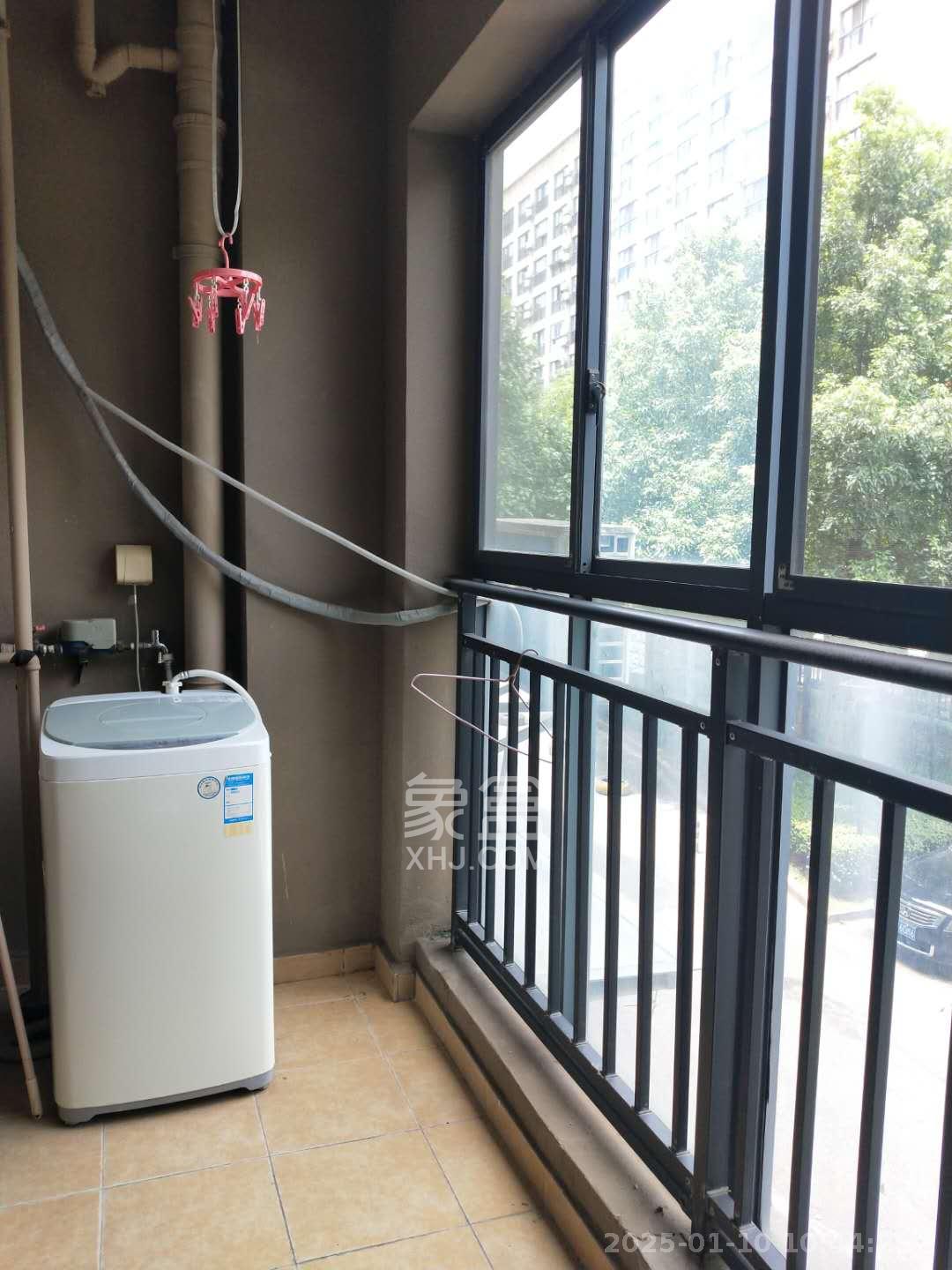 花漾年华(桂花园) 1室1厅1卫 1000.0元/月 花漾年华(桂花园) 1室1厅1卫 1000.0元/月室内图