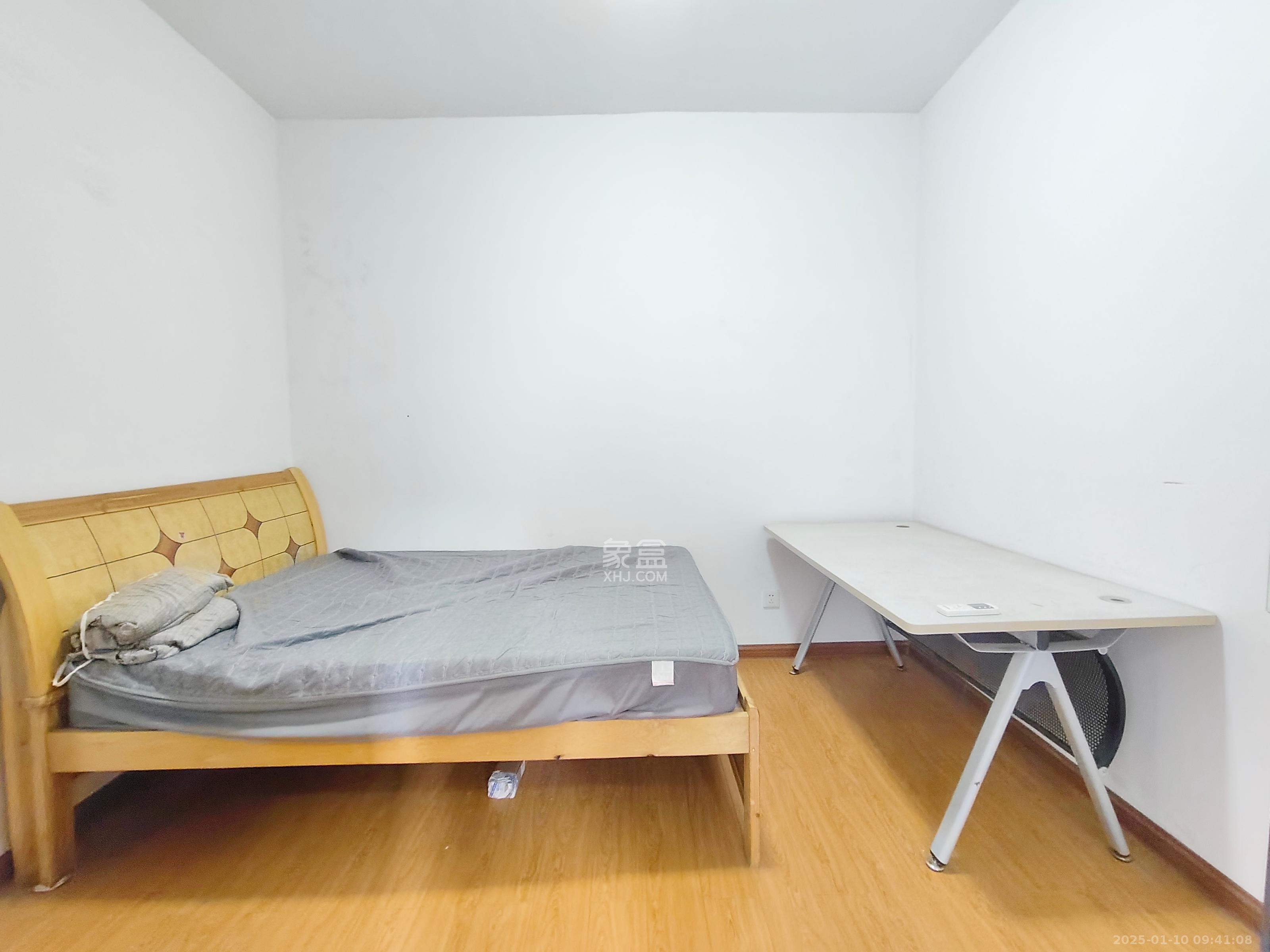 阳光丽城一期 3室2厅1卫 2500.0元/月 阳光丽城一期 3室2厅1卫 2500.0元/月室内图