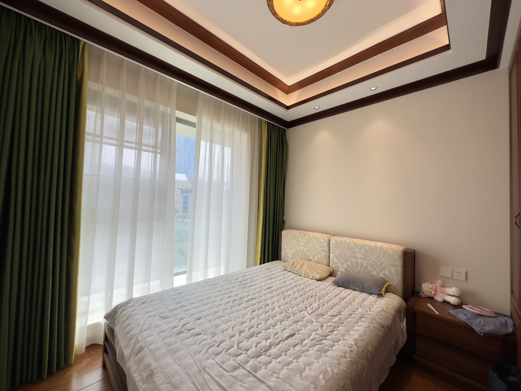 东方天澜汇  3室2厅2卫   8300.00元/月户型图