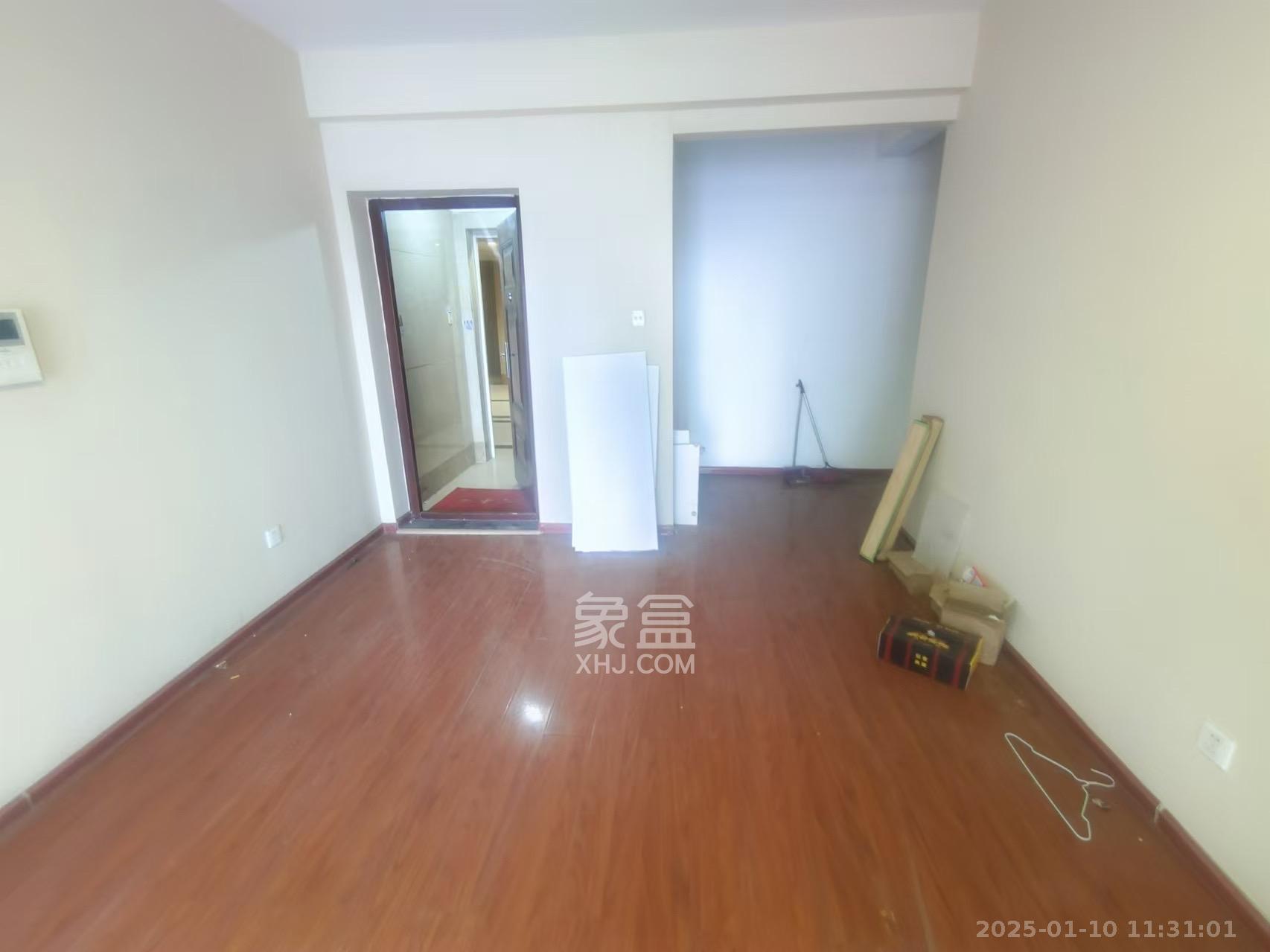 奥克斯广场 3室1厅1卫 2600.0元/月 奥克斯广场 3室1厅1卫 2600.0元/月室内图