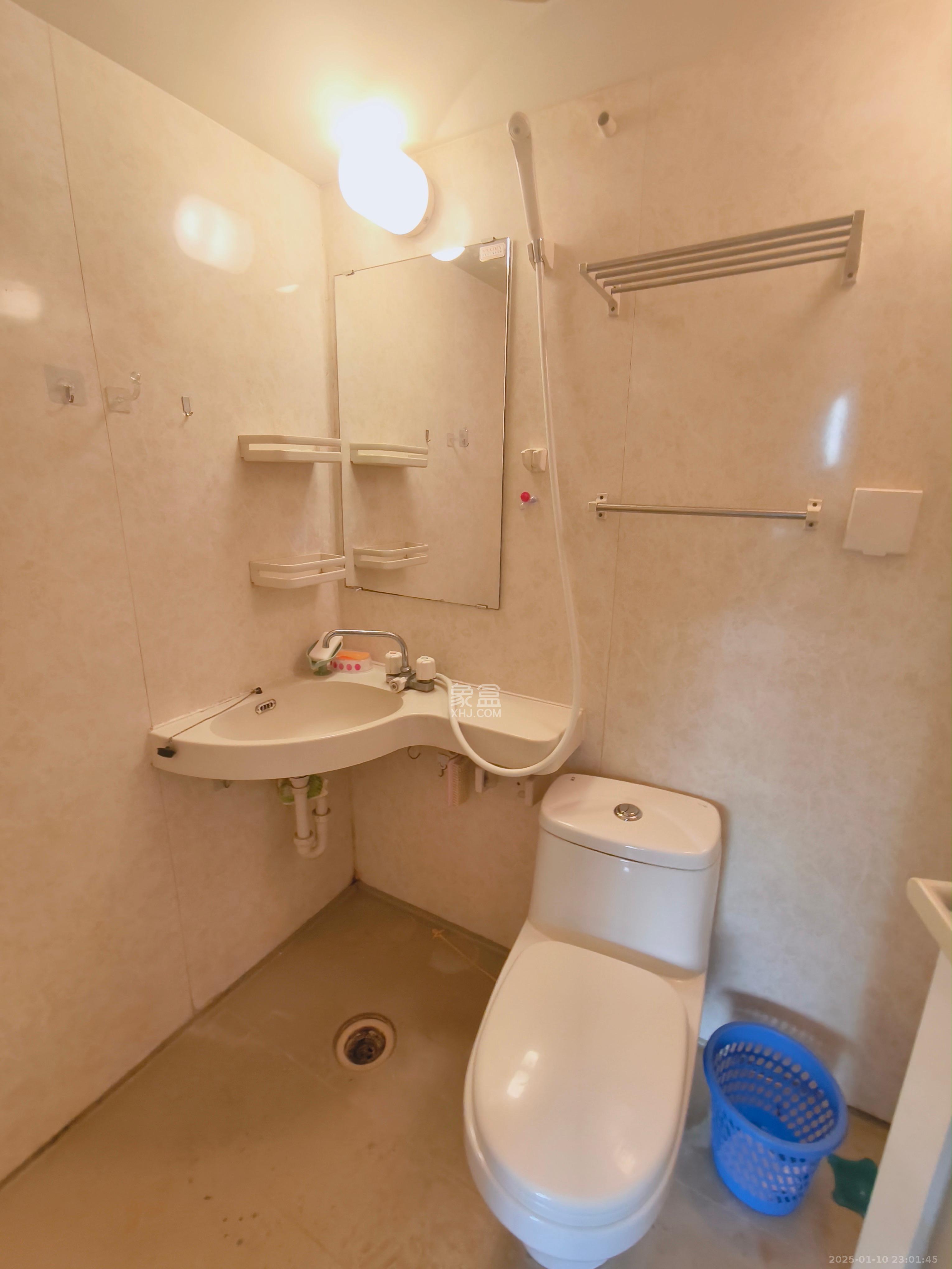 八家湾小区 1室0厅0卫 2400.0元/月 八家湾小区 1室0厅0卫 2400.0元/月室内图