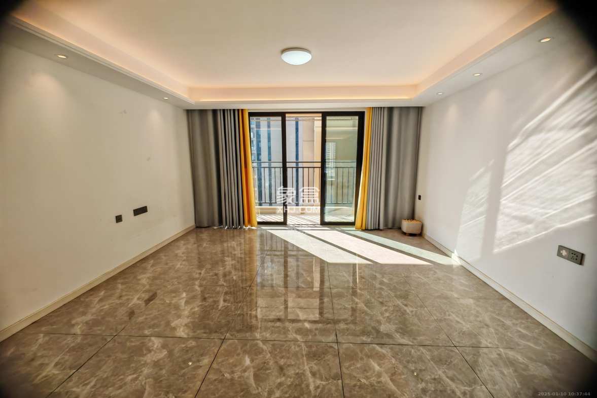 万科金色梦想C区  4室2厅2卫    4000.0元/月 万科金色梦想C区  4室2厅2卫    4000.0元/月室内图