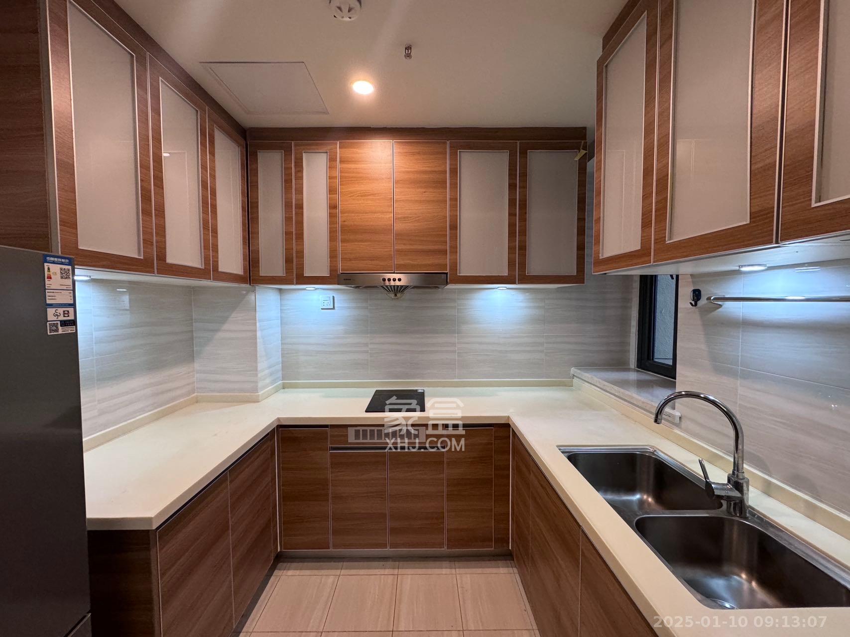 恒大金融广场 2室1厅1卫 3000.0元/月 恒大金融广场 2室1厅1卫 3000.0元/月室内图