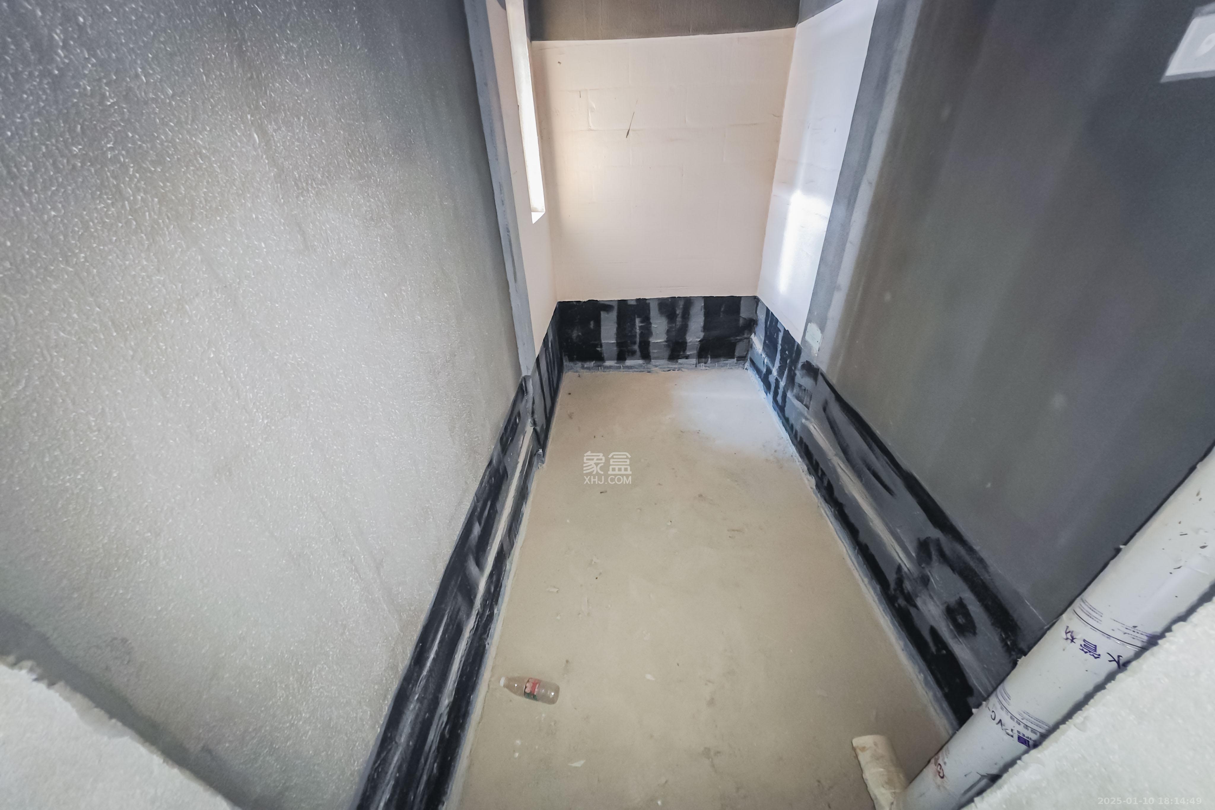 世茂璀璨天城 4室2厅3卫 2200.0元/月 世茂璀璨天城 4室2厅3卫 2200.0元/月室内图