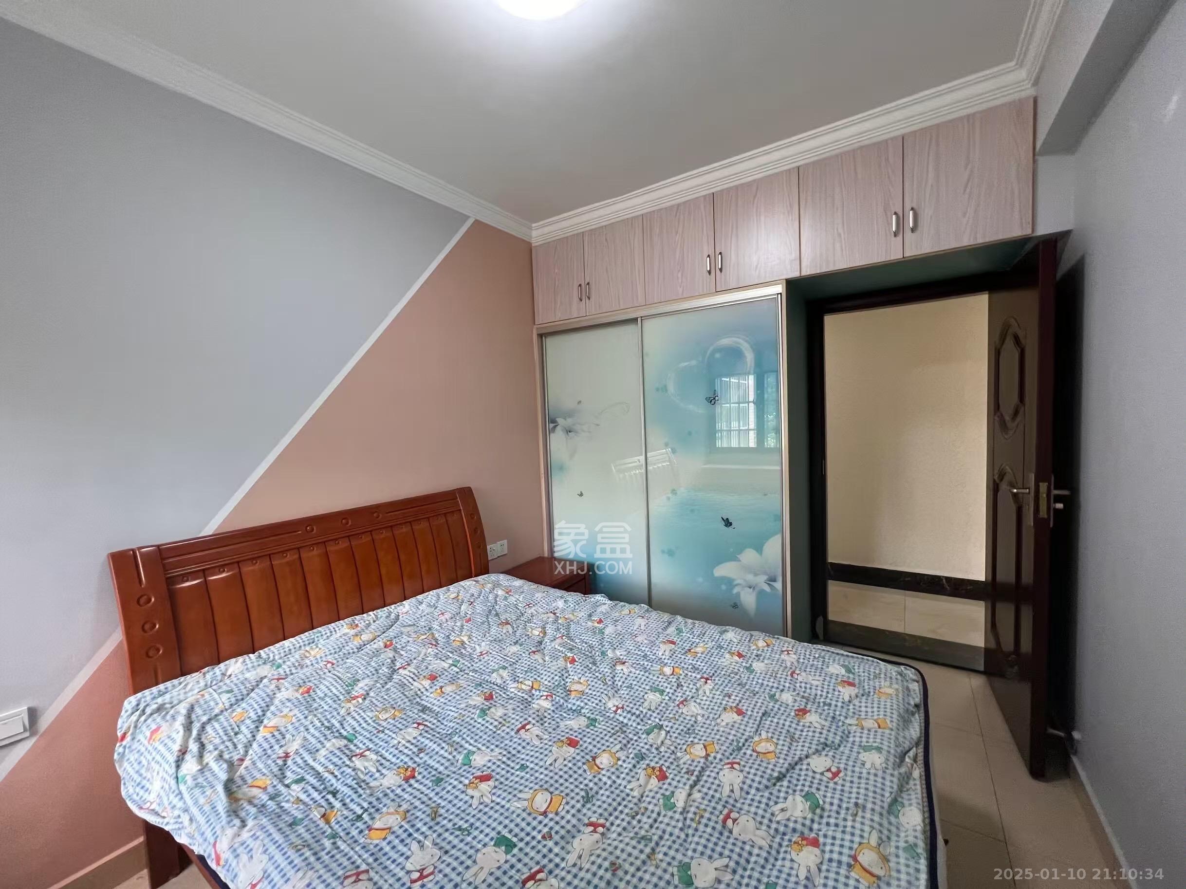 优山美地 4室2厅2卫 3200.0元/月 优山美地 4室2厅2卫 3200.0元/月室内图