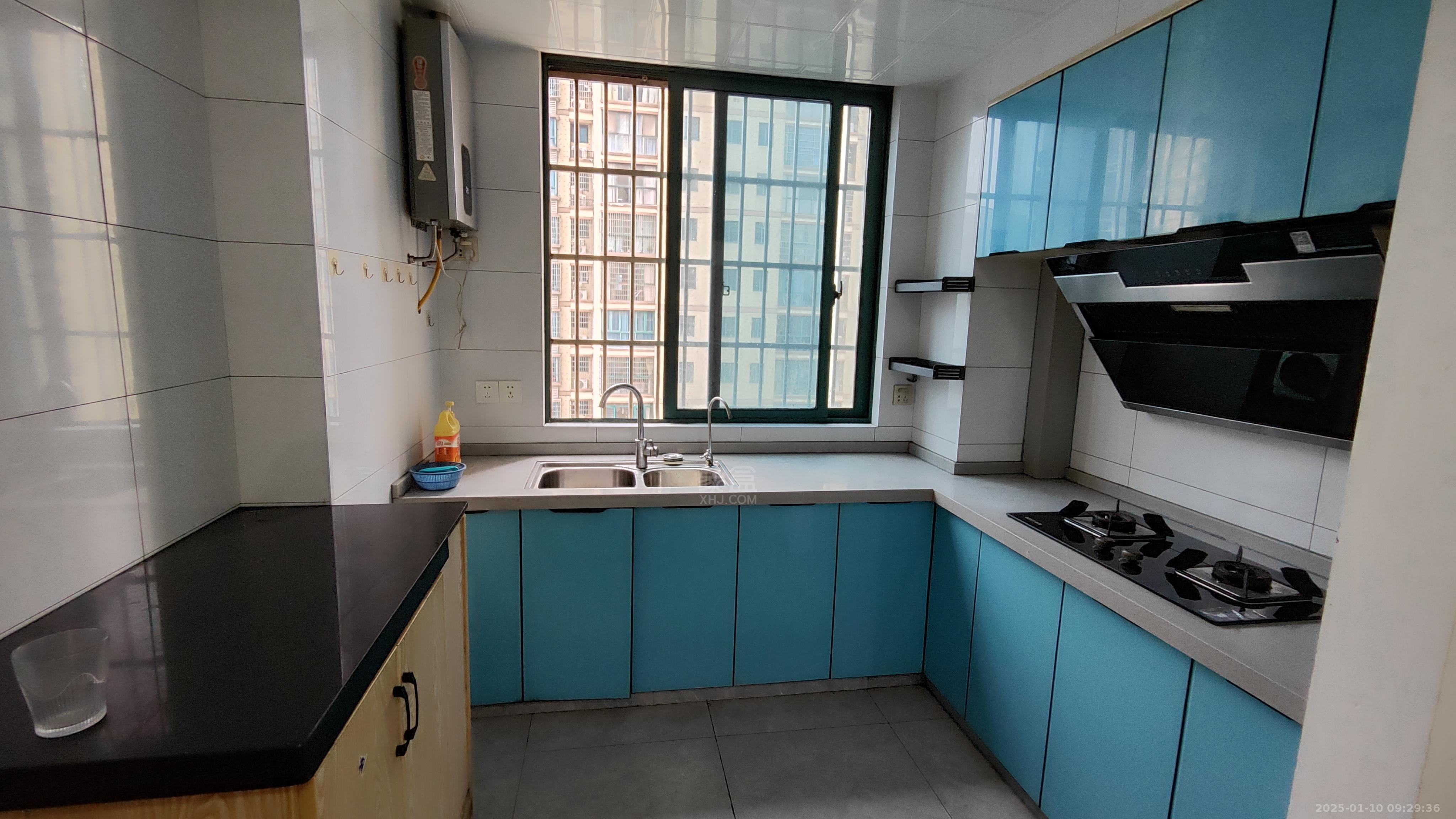 湖景名城 3室2厅2卫 1800.0元/月 湖景名城 3室2厅2卫 1800.0元/月室内图