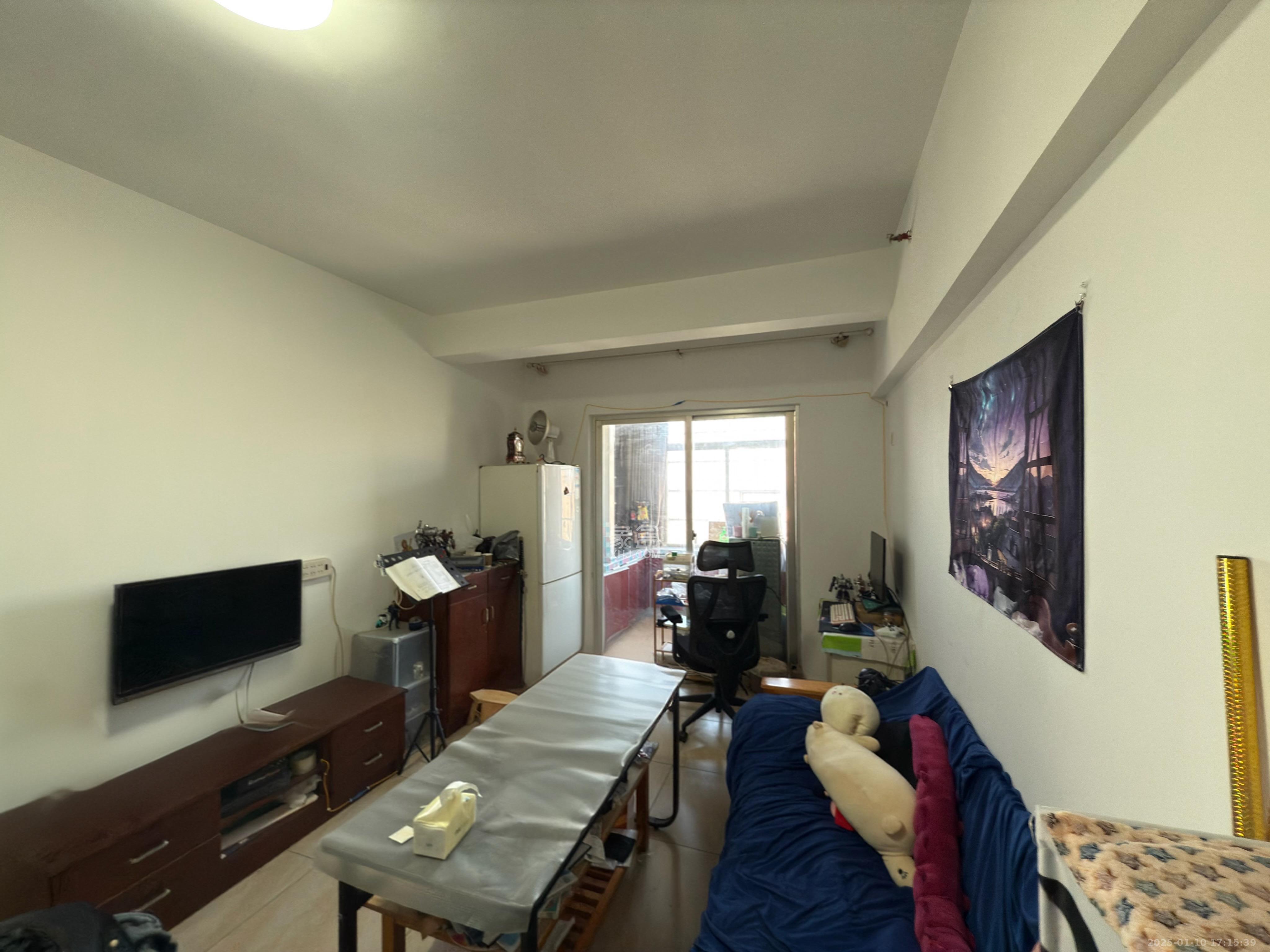 观湖公寓  1室1厅1卫    1800.0元/月 观湖公寓  1室1厅1卫    1800.0元/月室内图