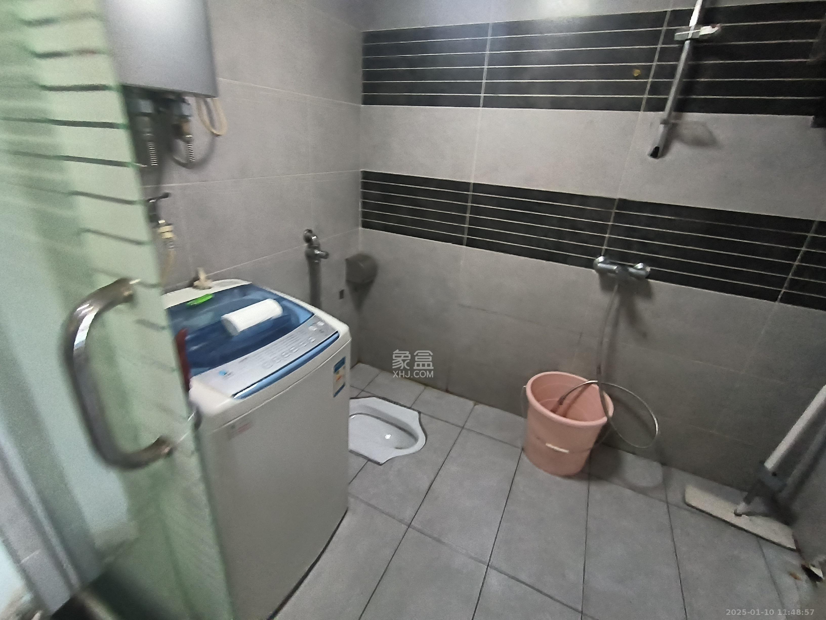 三万英尺 1室0厅1卫 1400.0元/月 三万英尺 1室0厅1卫 1400.0元/月室内图