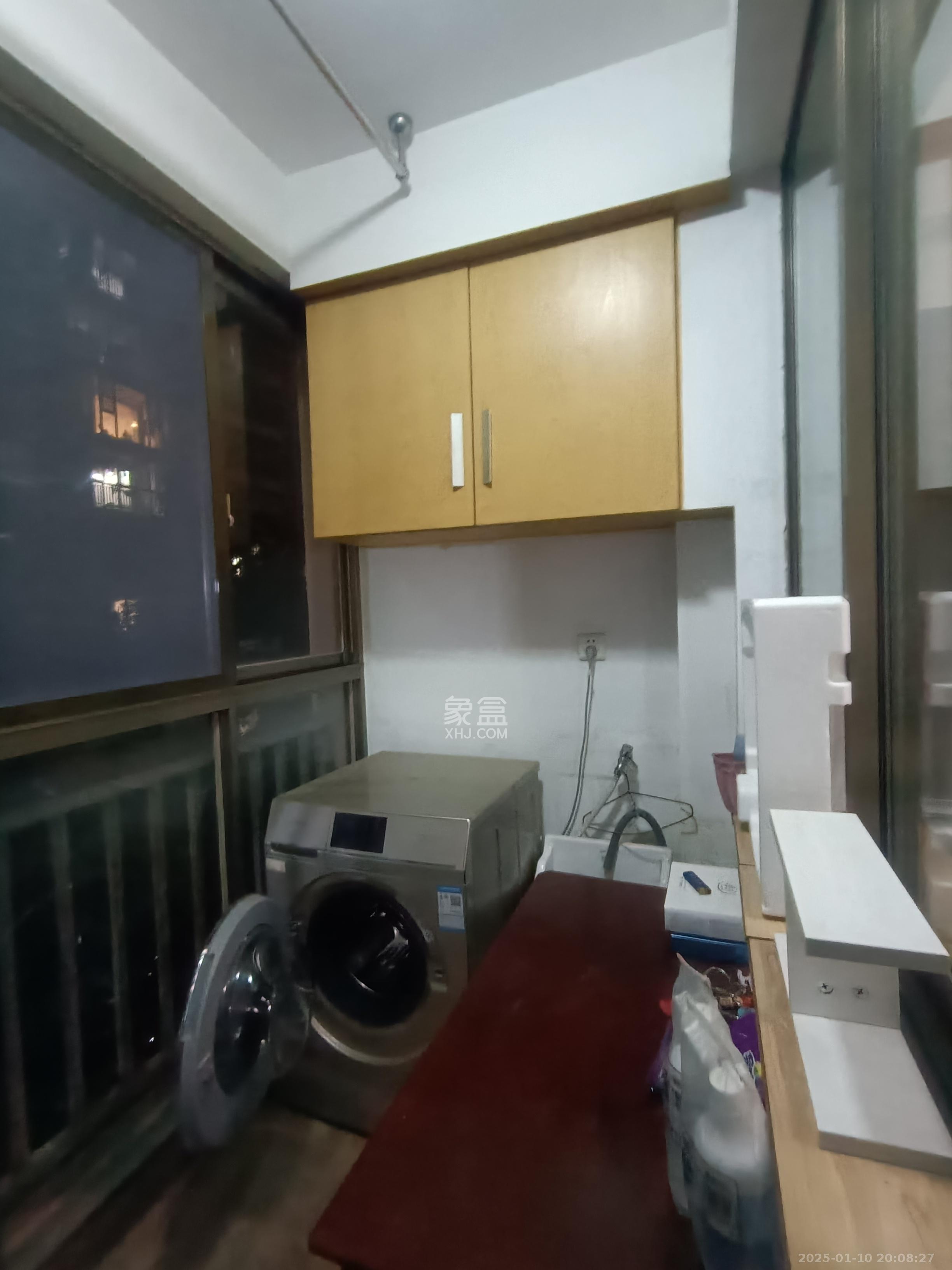 锦湘国际星城二期(锦雅苑) 3室2厅2卫 2600.0元/月 锦湘国际星城二期(锦雅苑) 3室2厅2卫 2600.0元/月室内图