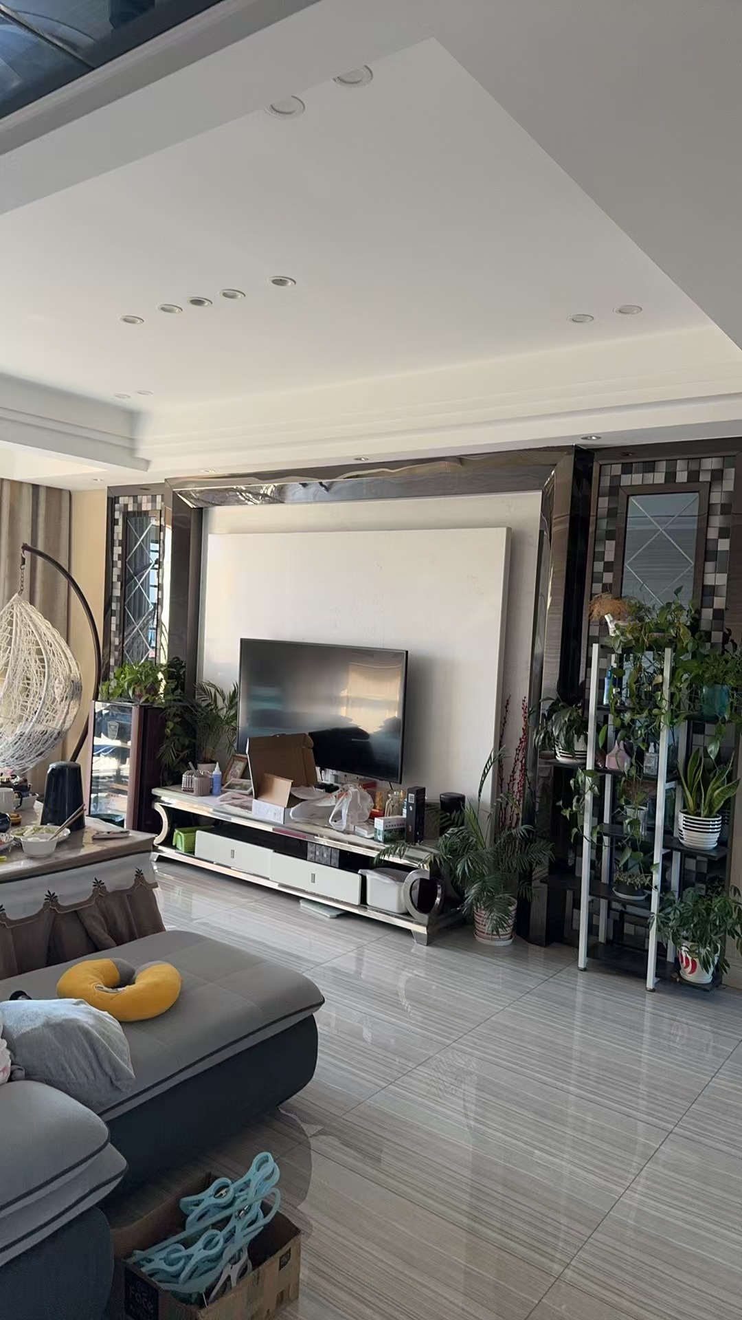 百弘学府城  3室2厅2卫   2200.00元/月