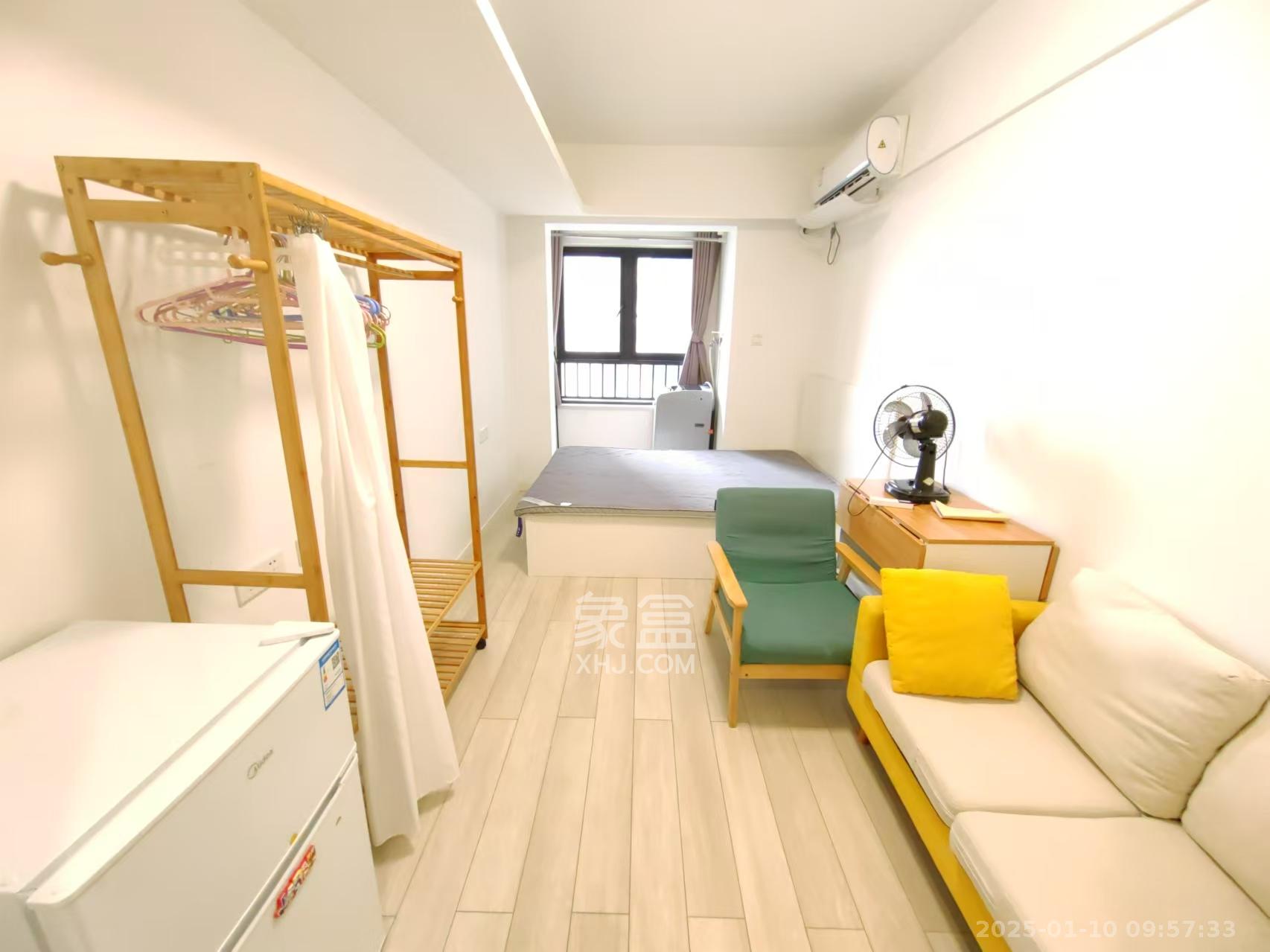 万科金域缇香 1室1厅1卫 1200.0元/月 万科金域缇香 1室1厅1卫 1200.0元/月室内图