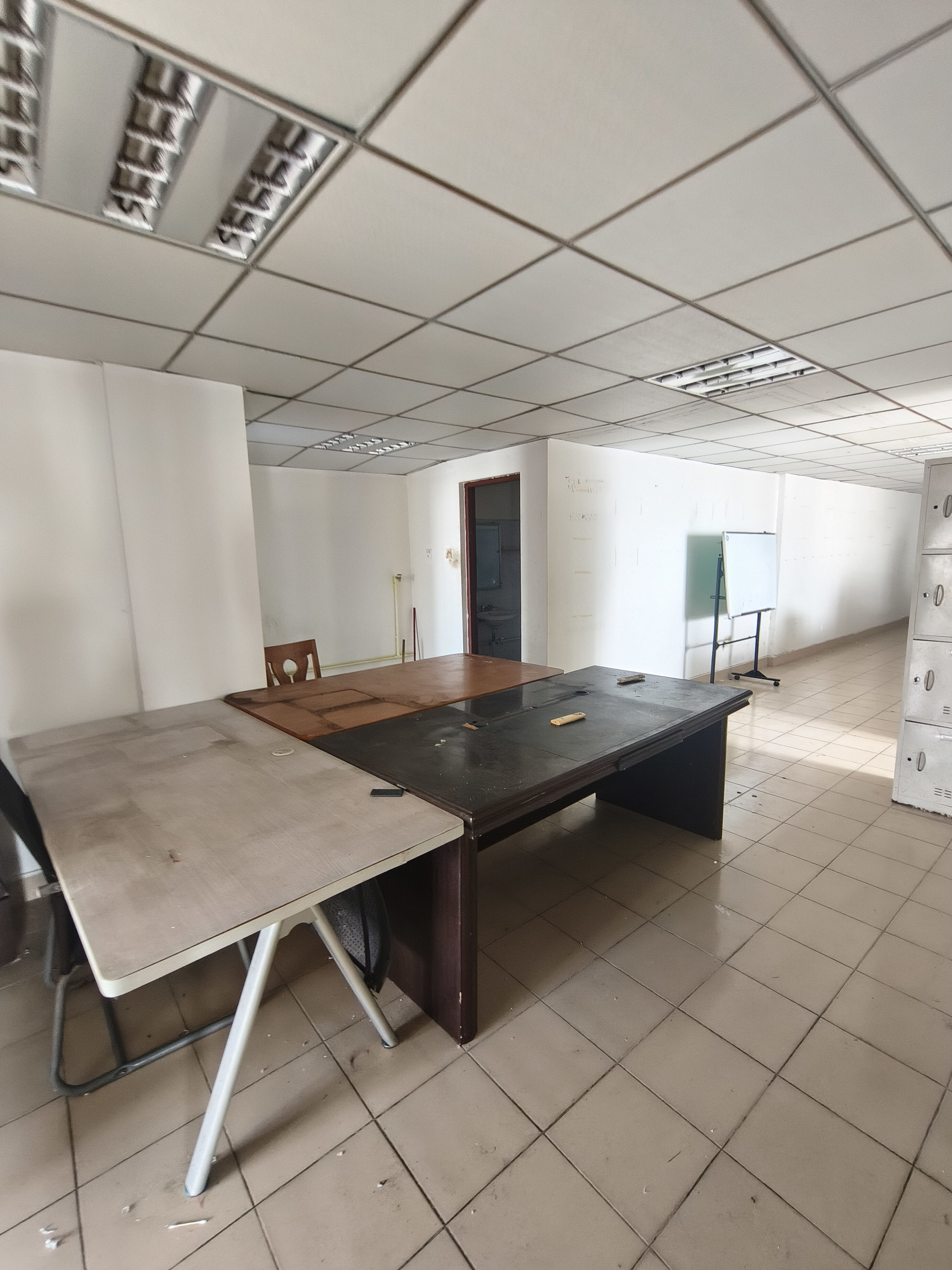 中盐大厦 3室2厅2卫 3000.0元/月 中盐大厦 3室2厅2卫 3000.0元/月室内图