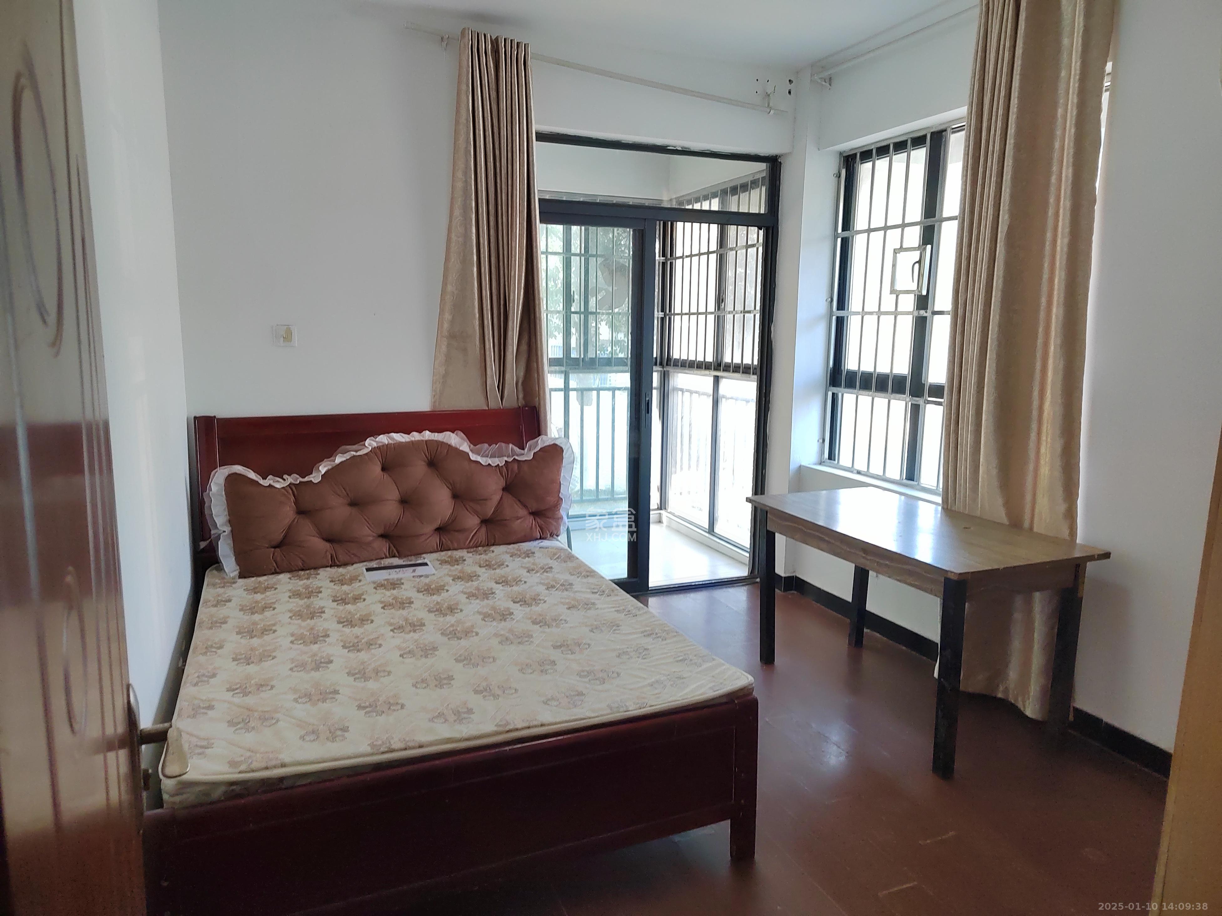 中信文化广场(中信新城二期) 3室2厅1卫 1500.0元/月 中信文化广场(中信新城二期) 3室2厅1卫 1500.0元/月室内图