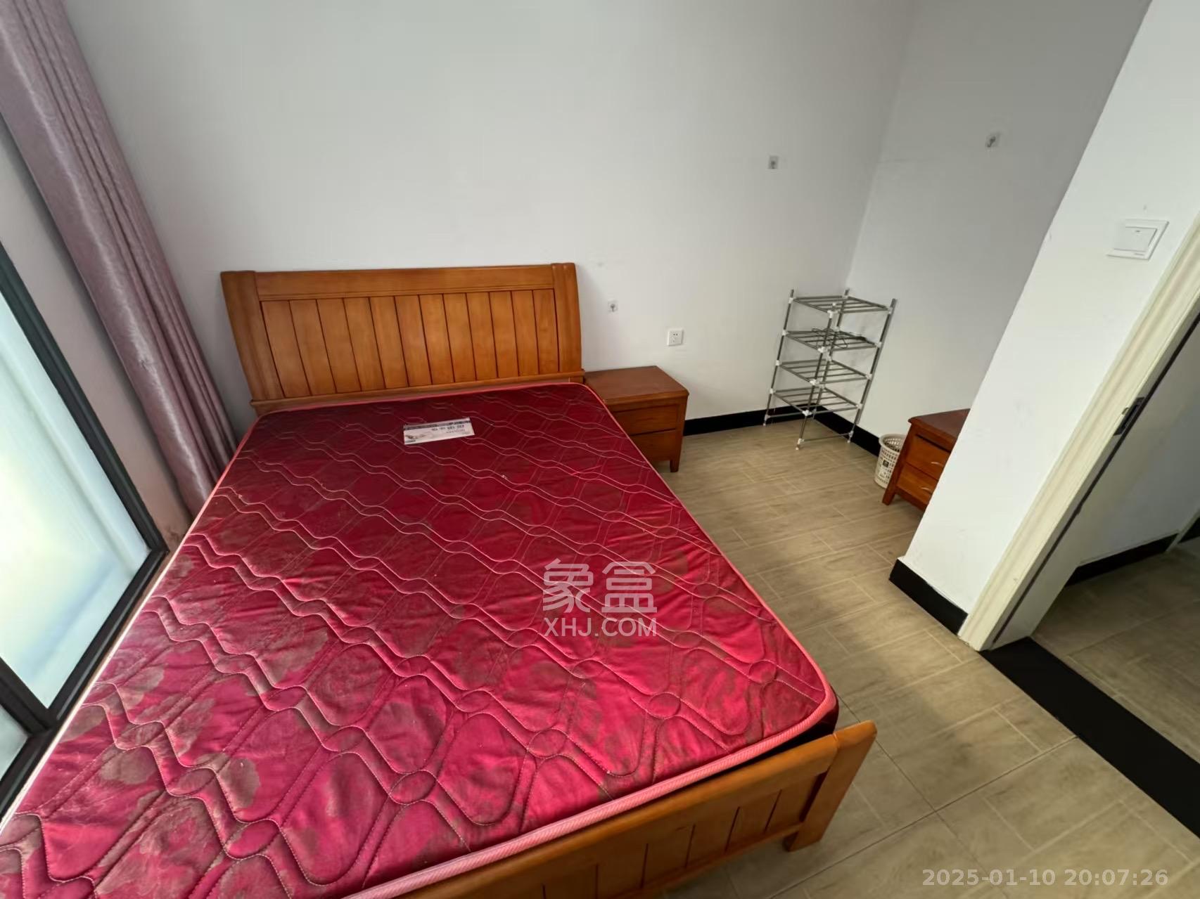 江河东澜湾 3室2厅1卫 2300.0元/月 江河东澜湾 3室2厅1卫 2300.0元/月室内图