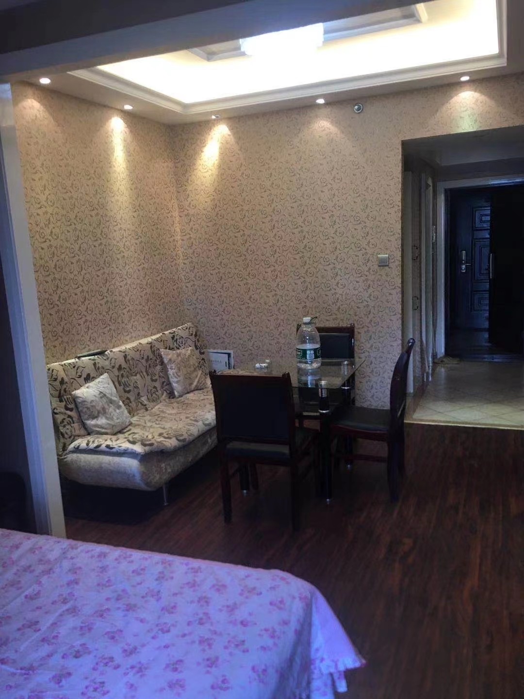 万豪城市花园  1室1厅1卫    1300.0元/月室内图