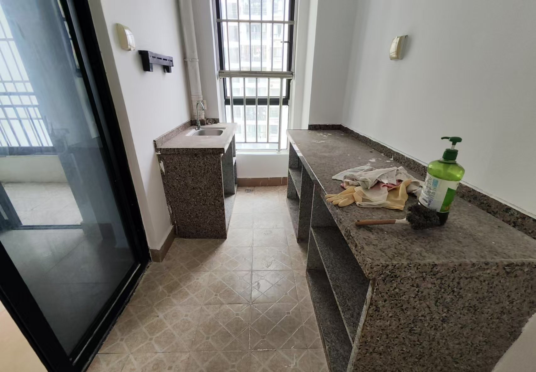 振发小区 3室2厅2卫 168.0万 振发小区 3室2厅2卫 168.0万客厅