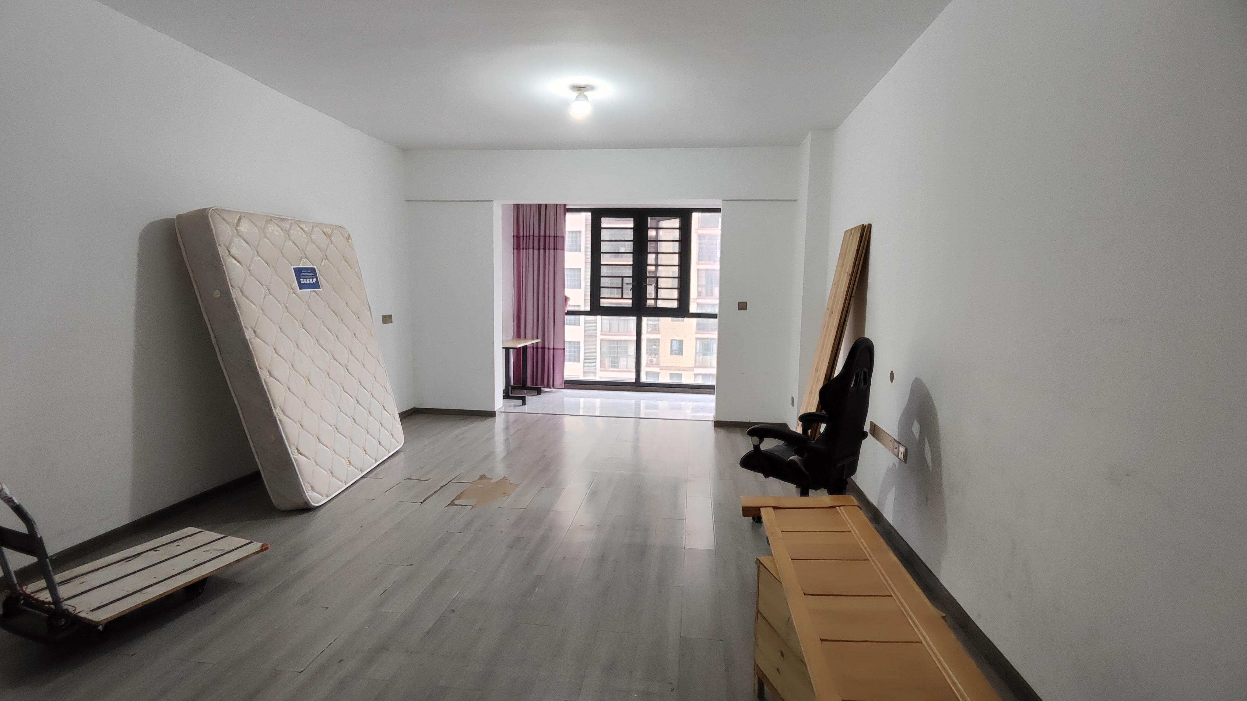 湖景名城 3室2厅2卫 1800.0元/月 湖景名城 3室2厅2卫 1800.0元/月户型图