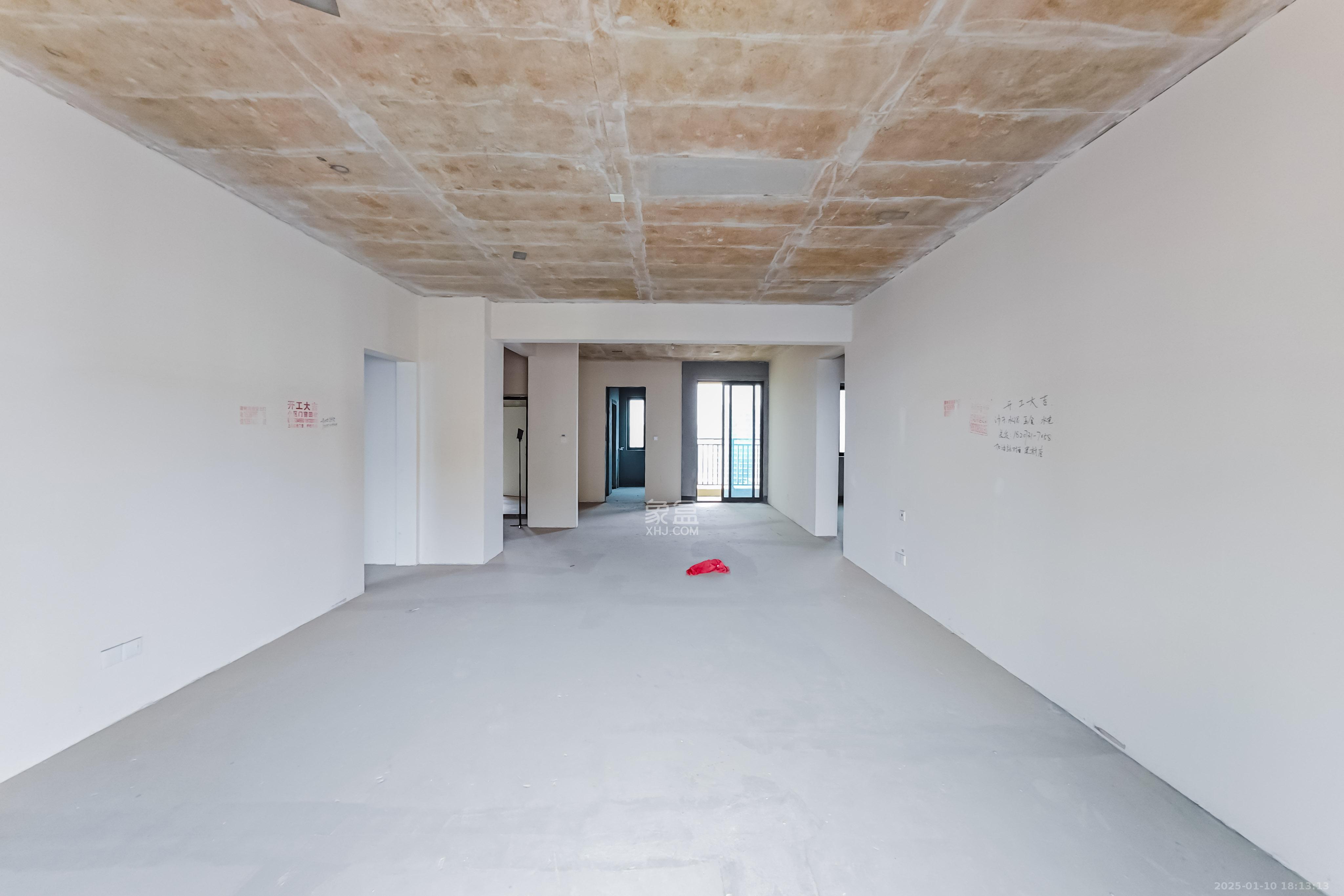 世茂璀璨天城  4室2厅3卫    2200.0元/月 世茂璀璨天城  4室2厅3卫    2200.0元/月