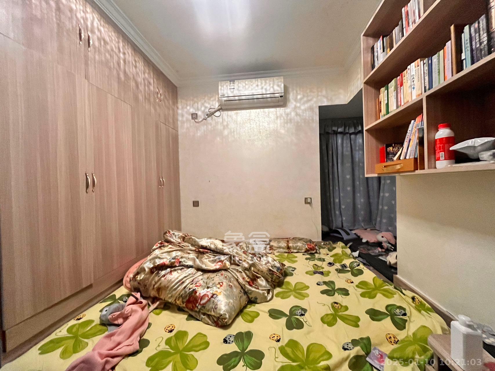 荣悦台 2室2厅1卫 2900.0元/月 荣悦台 2室2厅1卫 2900.0元/月室内图